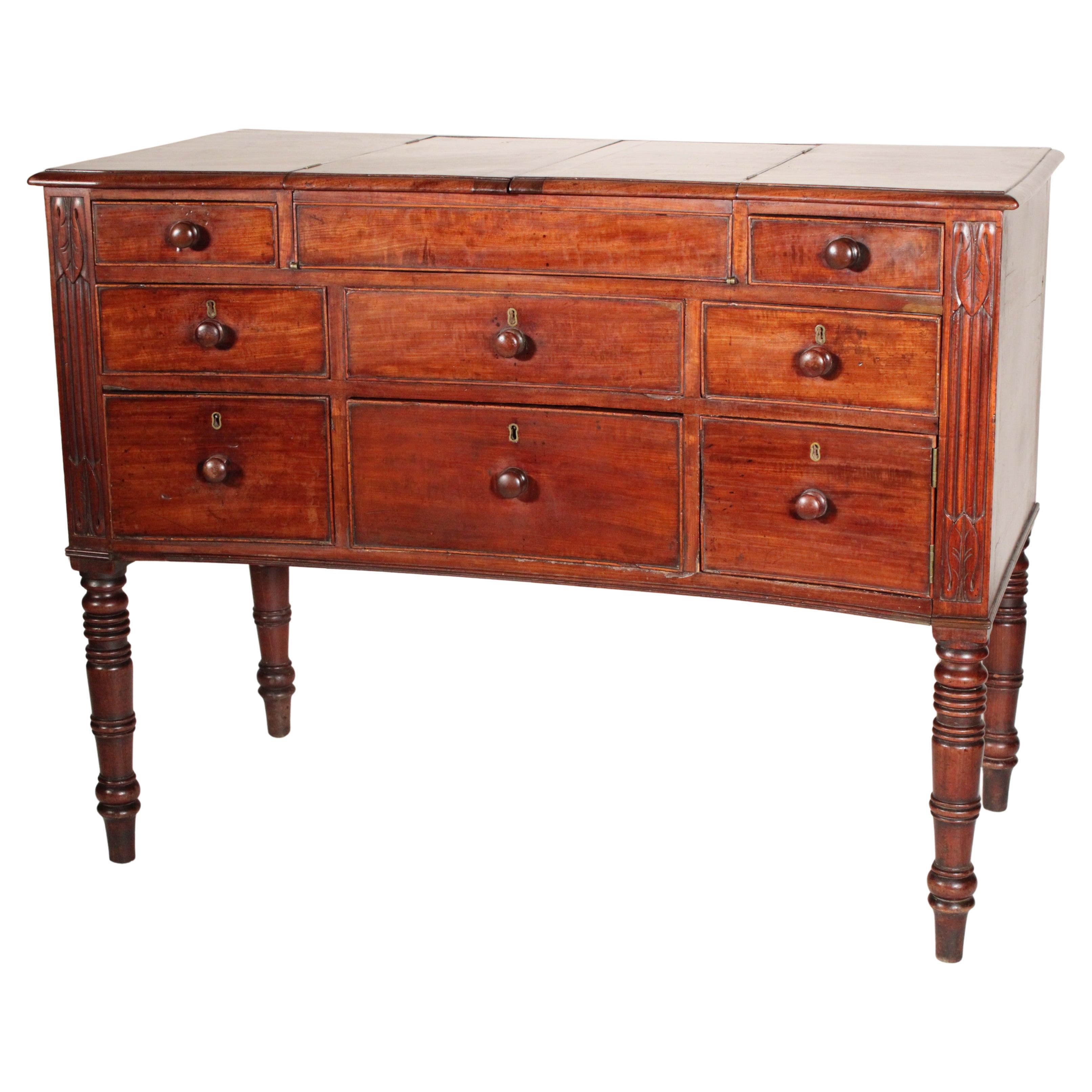 Credenza concava di Giorgio III in mogano in vendita