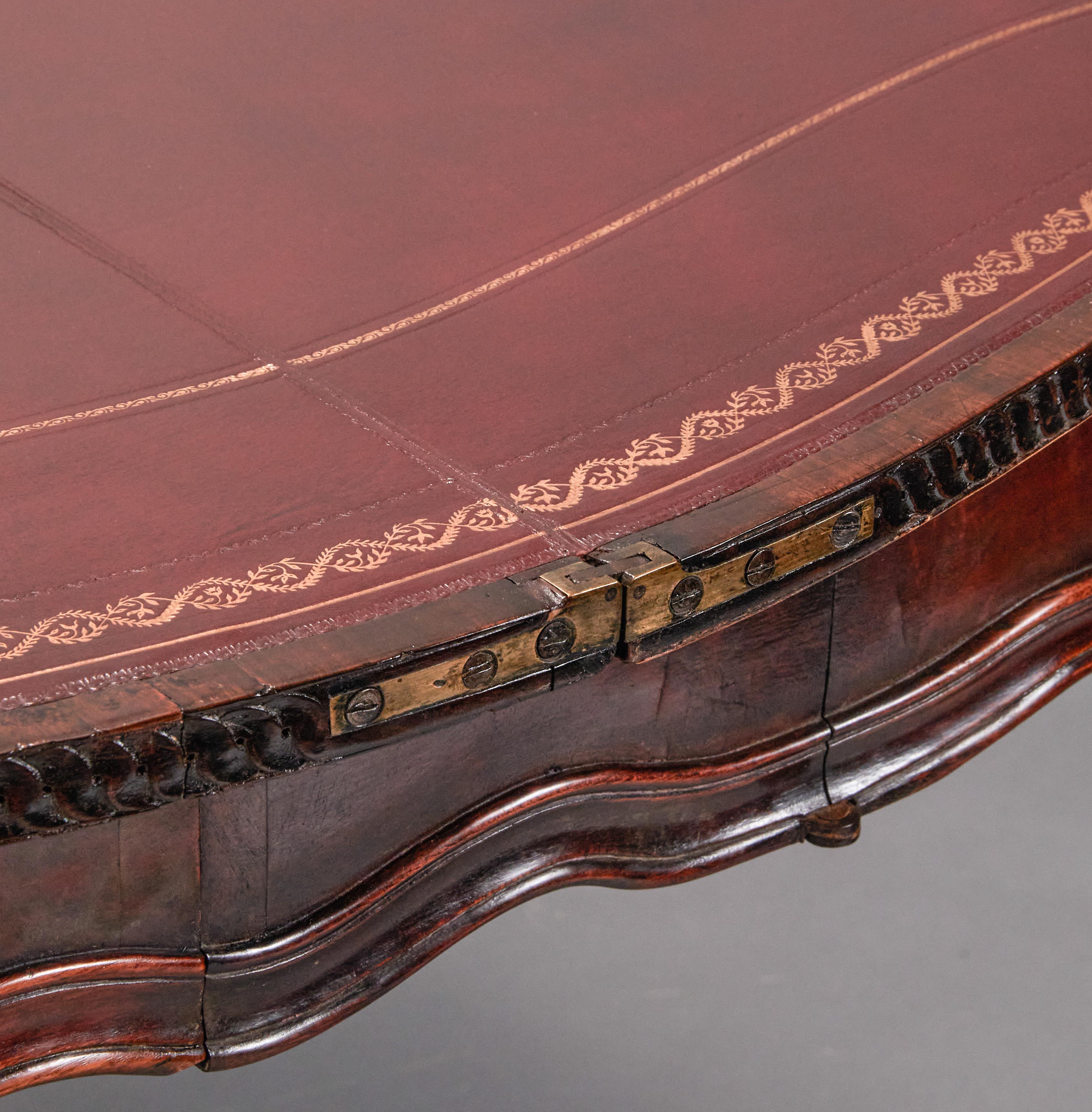 George III Mahogany Concertina Action Card Table In Good Condition For Sale In Hudson, NY