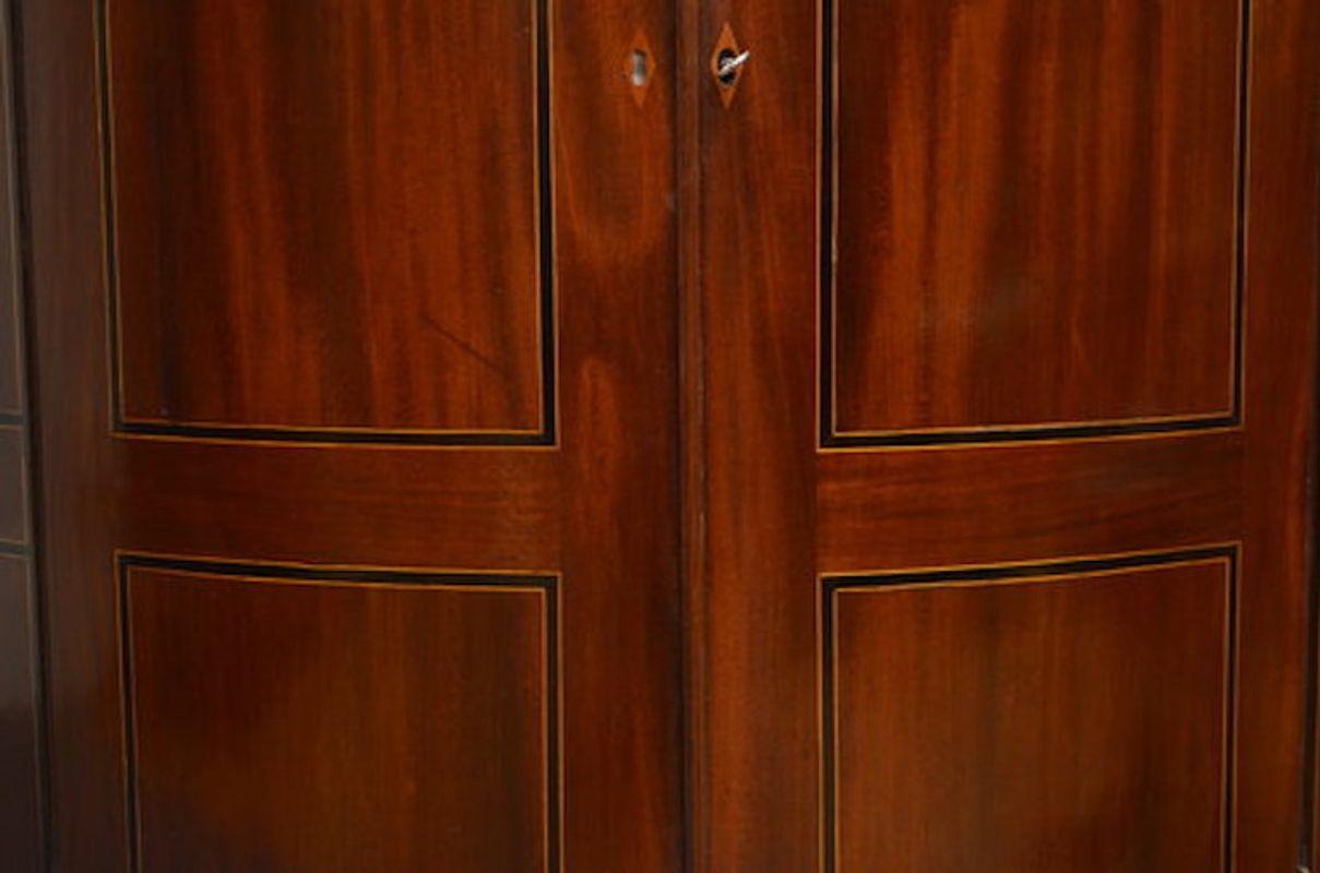 George III Mahogany Corner Cupboard For Sale 1