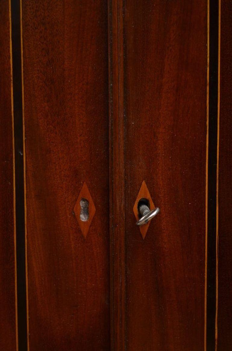 Mogano Credenza angolare in mogano di Giorgio III in vendita