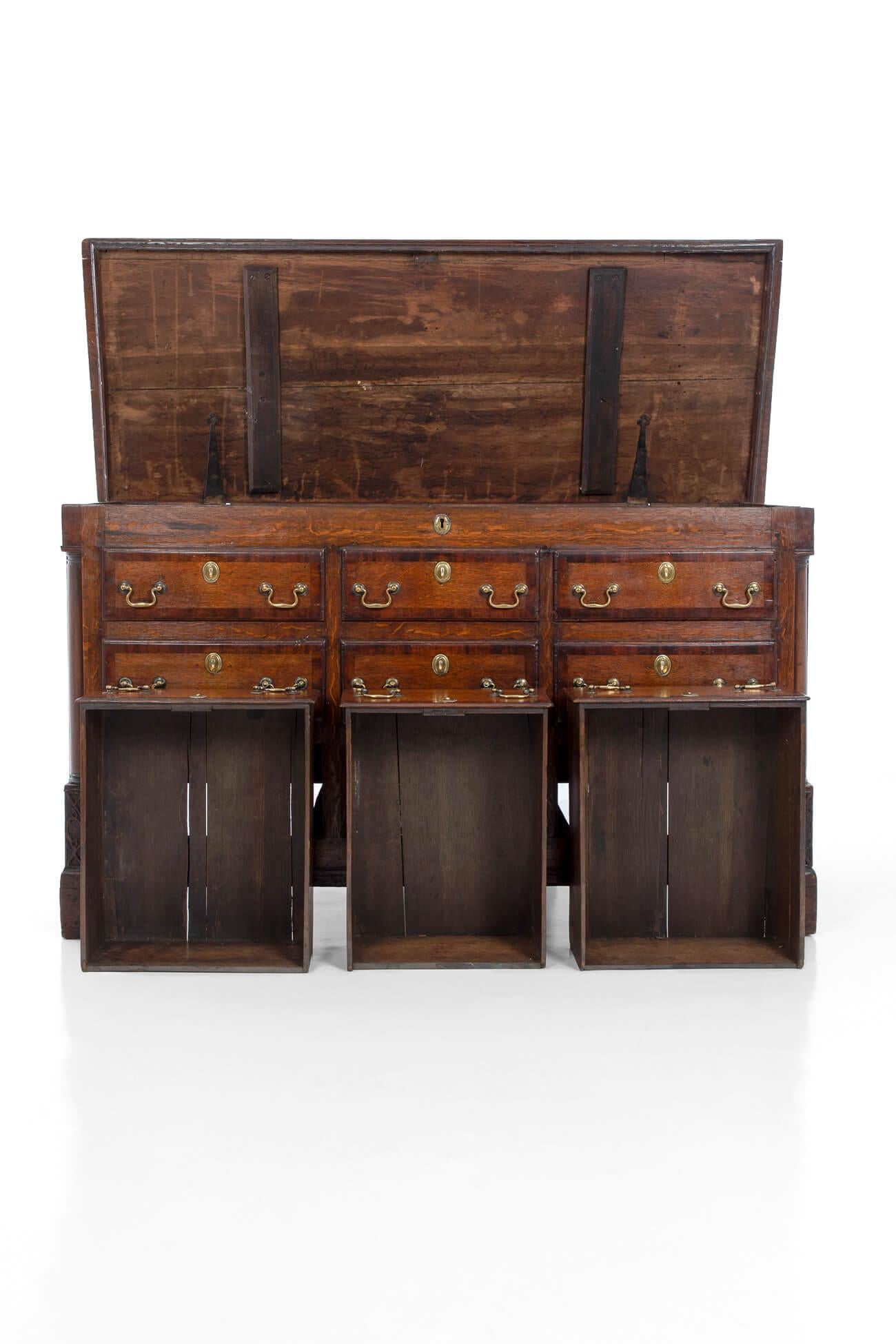 George III Mahogany Crossbanded Lancashire Mule Chest in Oak, circa 1800 4