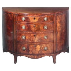 Cómoda demi-lune de caoba Jorge III