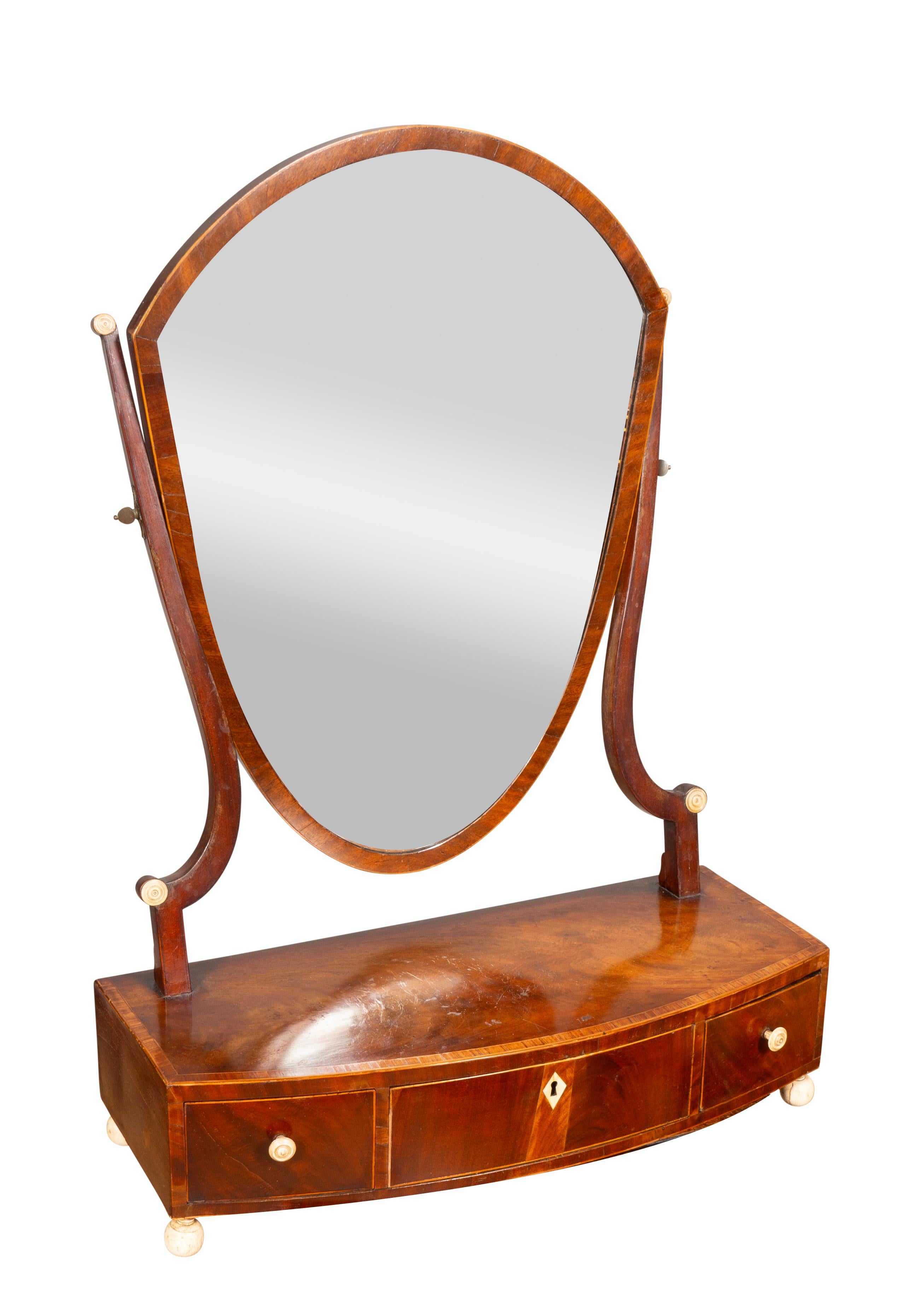 English George III Mahogany Dressing Mirror For Sale