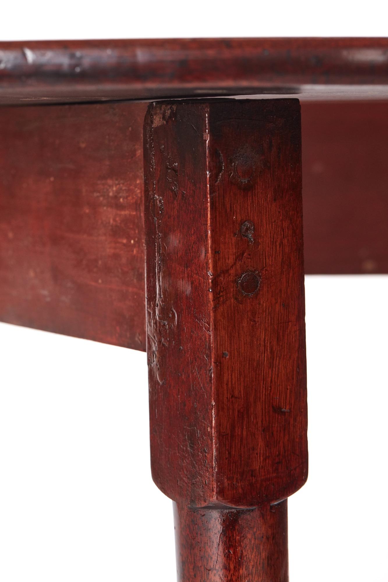 18th Century George III Mahogany Drop-Leaf Dining Table For Sale