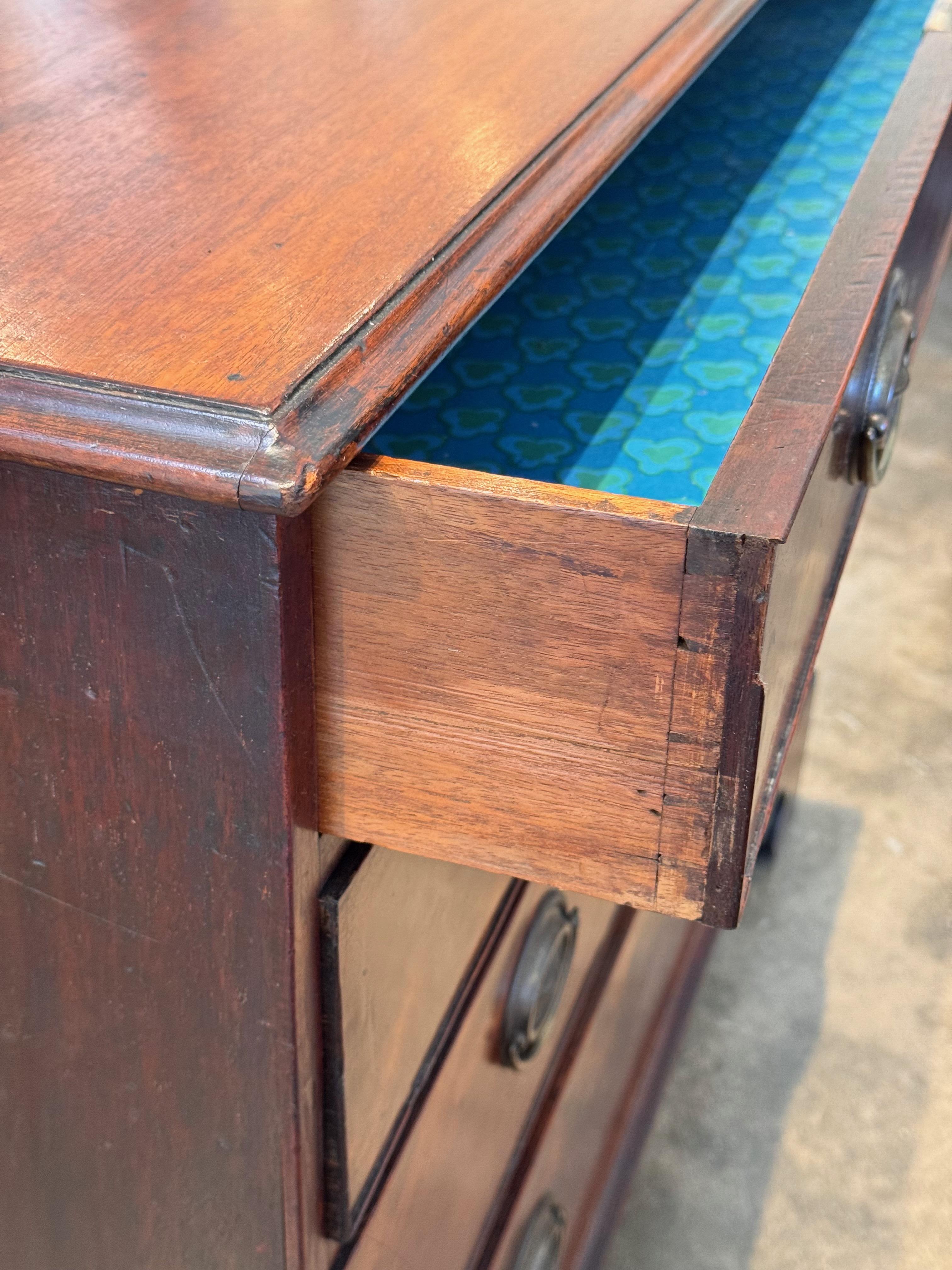 George III Mahogany English Chest en venta 1