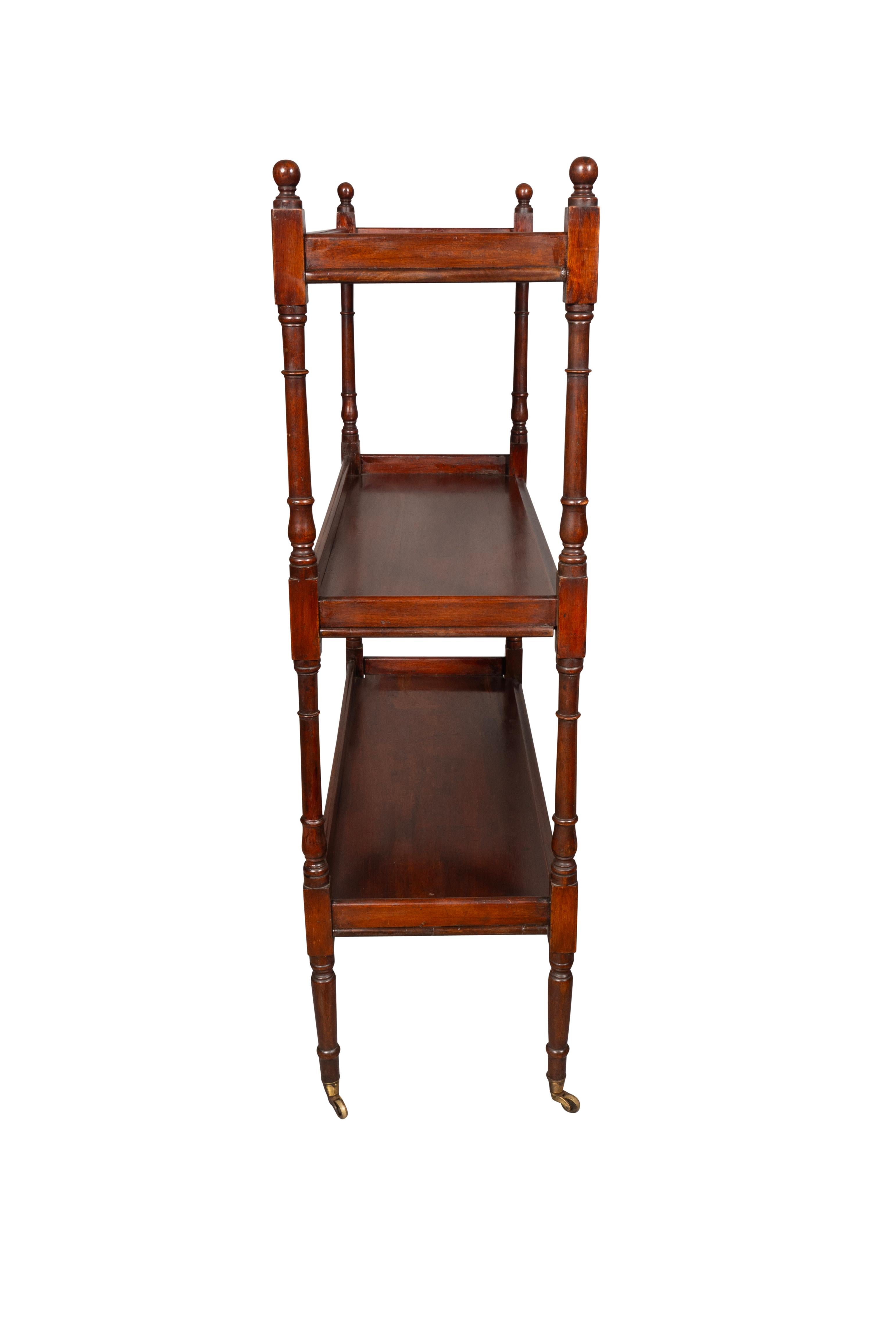 George III Mahogany Etagere In Good Condition For Sale In Essex, MA