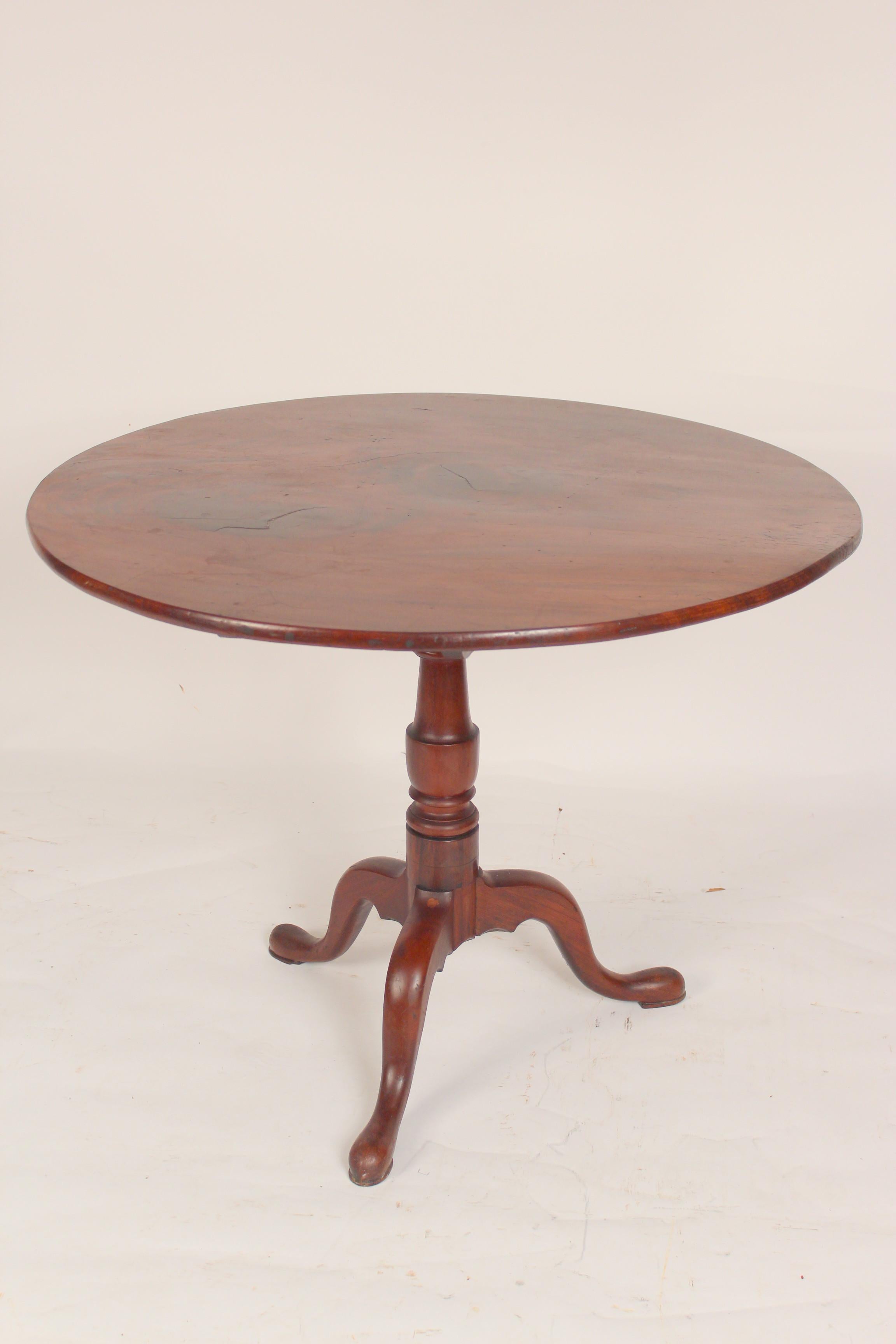 George III mahogany tilt top table, late 18th century. With a nicely figured 37