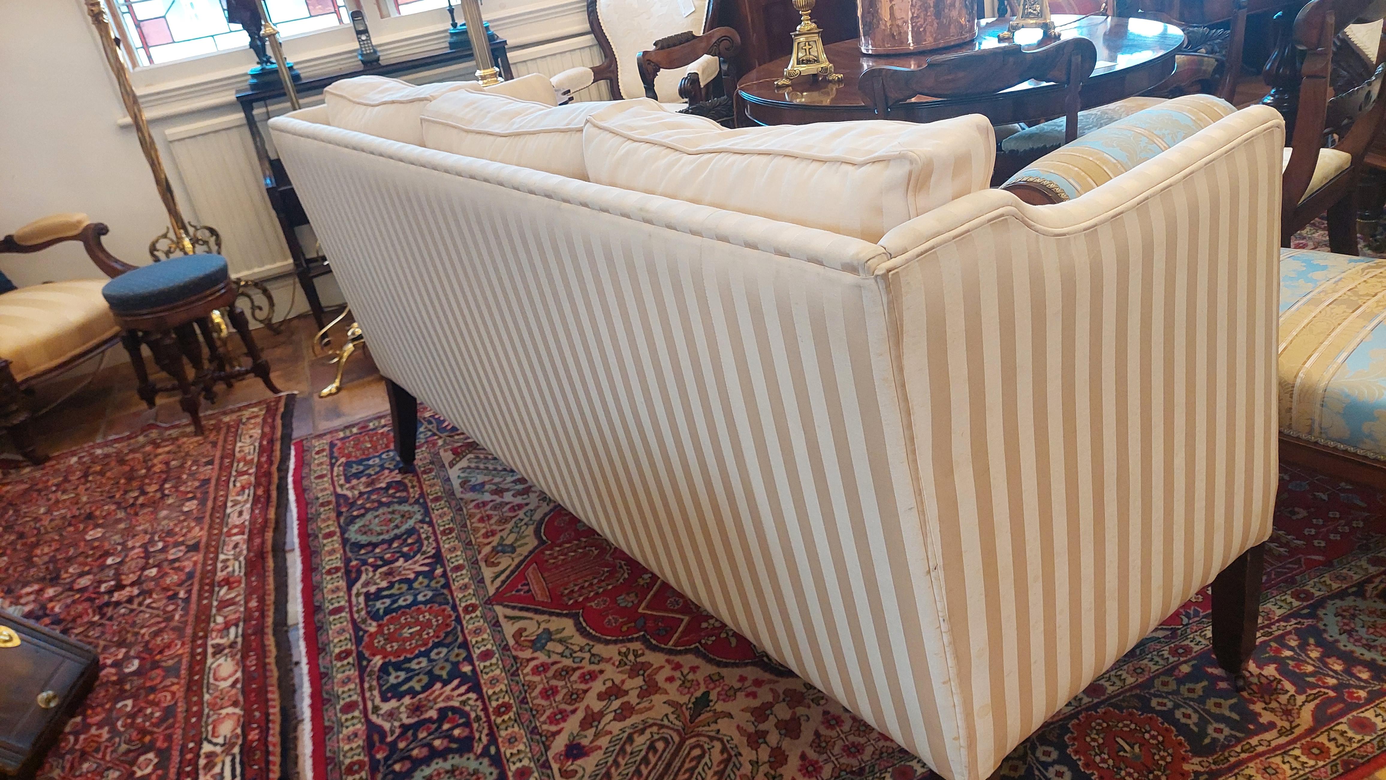 George III Mahagoni gerahmtes Sofa Settee im Angebot 2