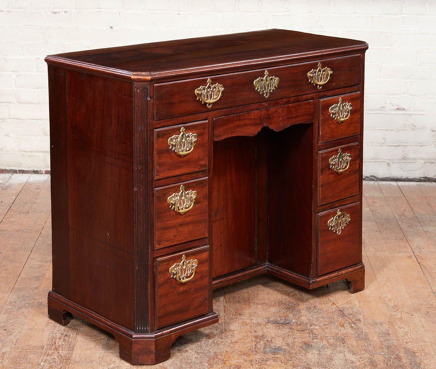 Woodwork George III Mahogany Kneehole Desk For Sale