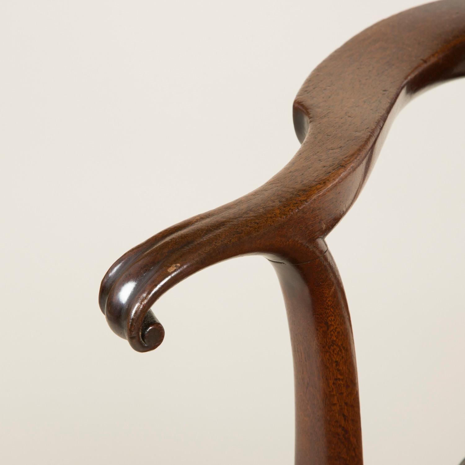 George III Mahogany Ladder-Back Elbow Chair im Zustand „Gut“ im Angebot in London, GB
