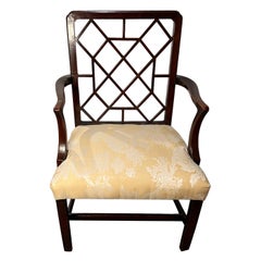 Fauteuil à dossier treillis en acajou George III