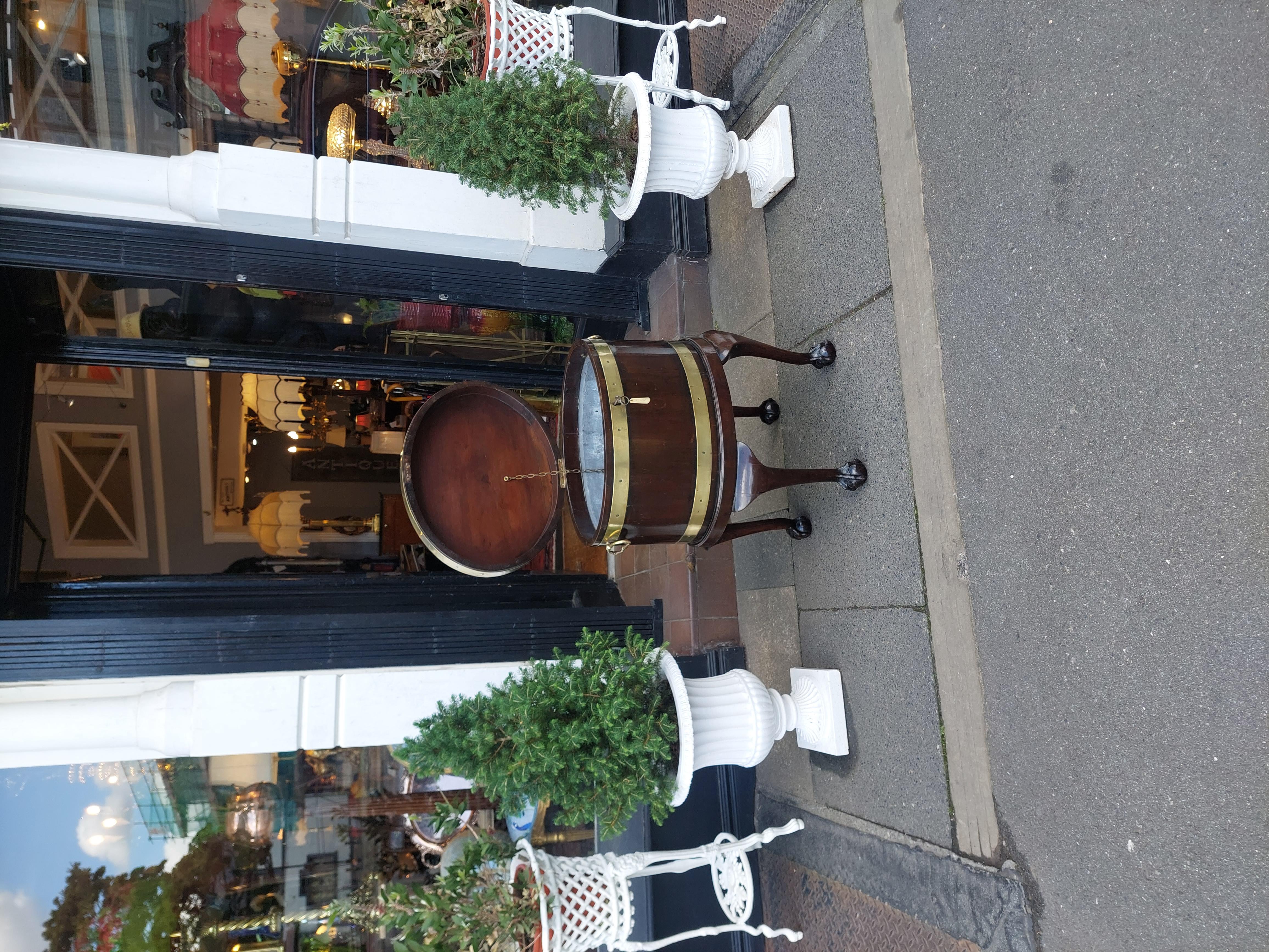 George III Mahogany Lead Lined Wine Cooler In Good Condition In Altrincham, GB