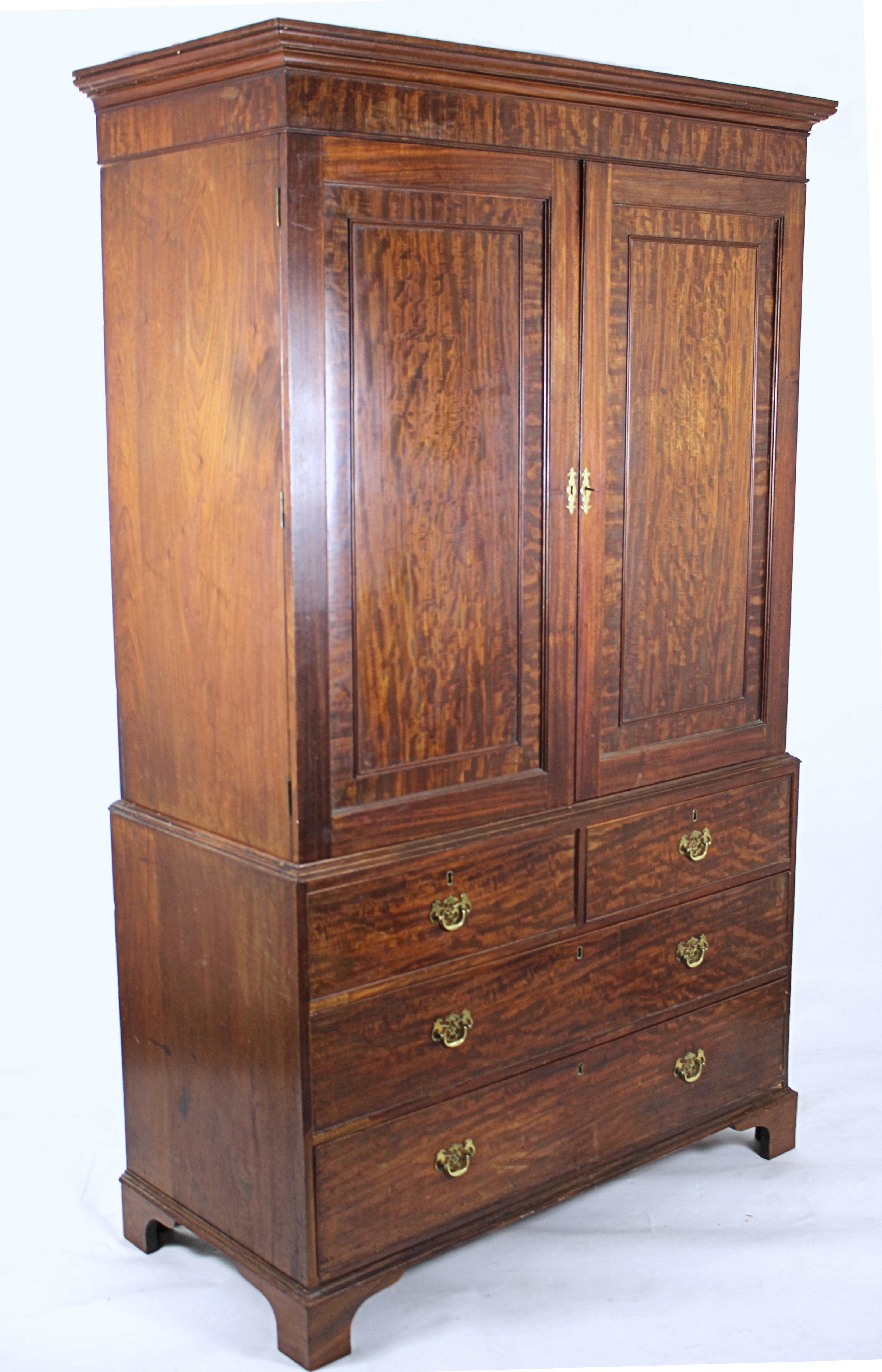 George III Mahogany Linen Press For Sale 6