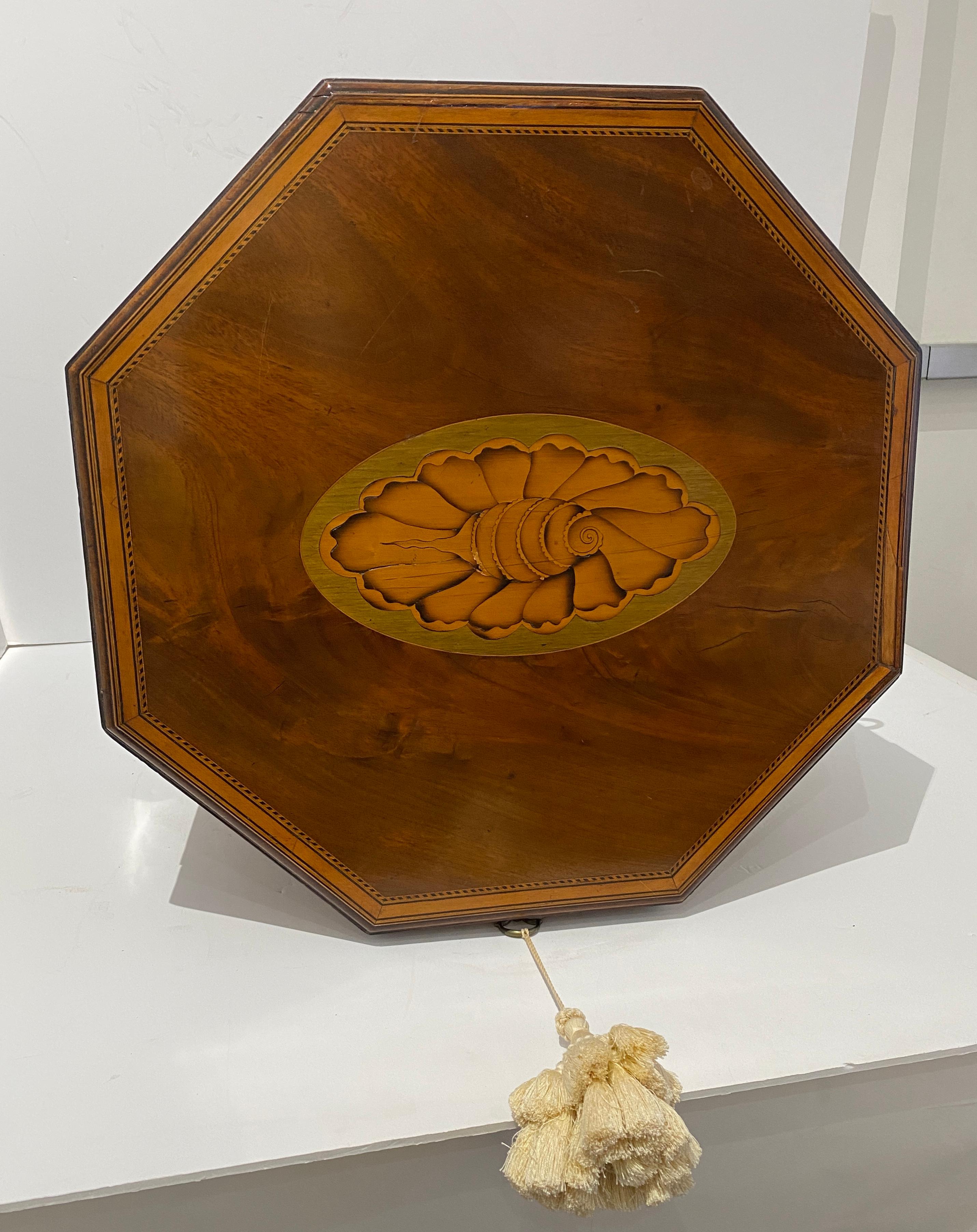 George III Mahogany Marquetry Cellarette In Good Condition For Sale In West Palm Beach, FL