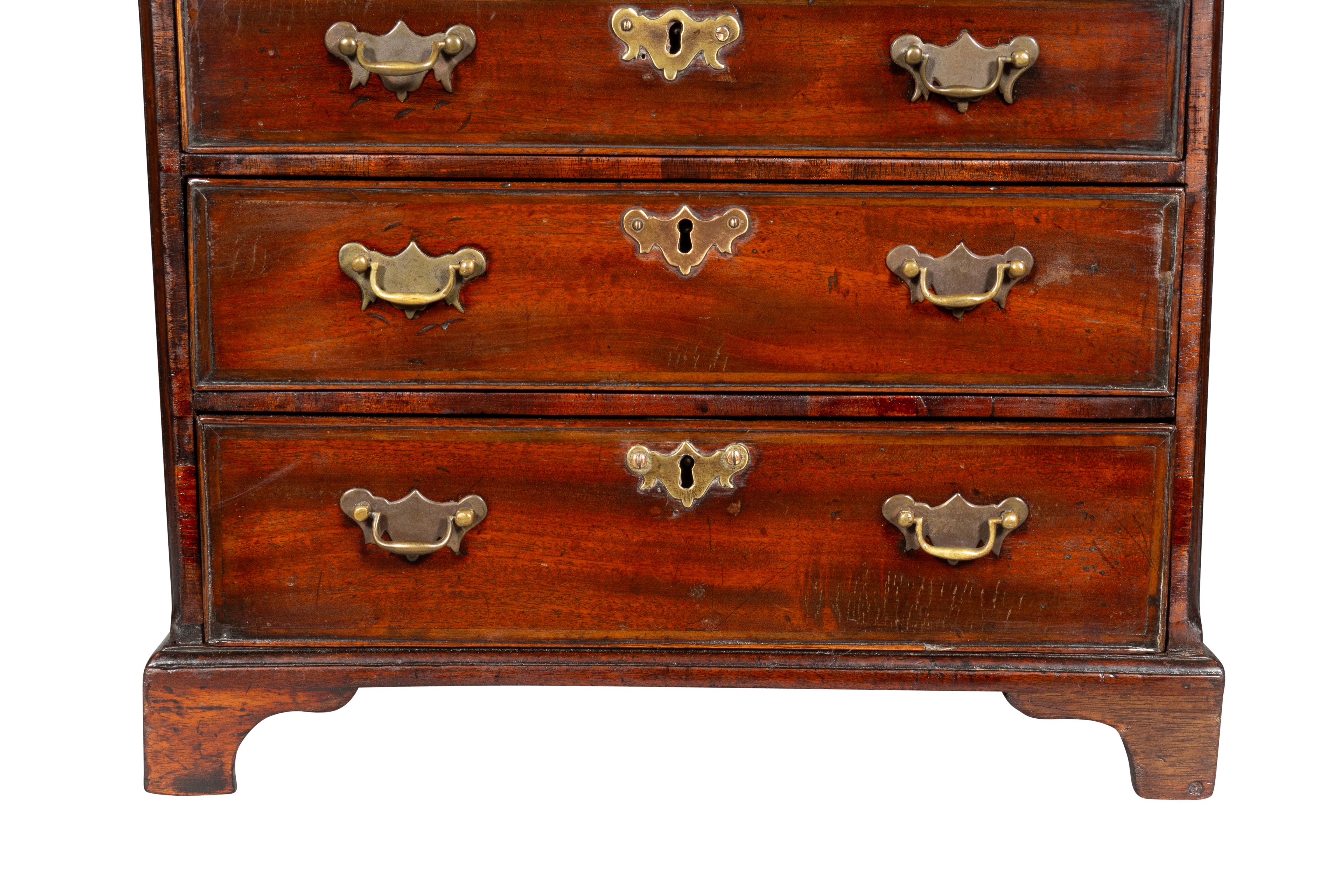 George III Mahogany Miniature Chest Of Drawers For Sale 5