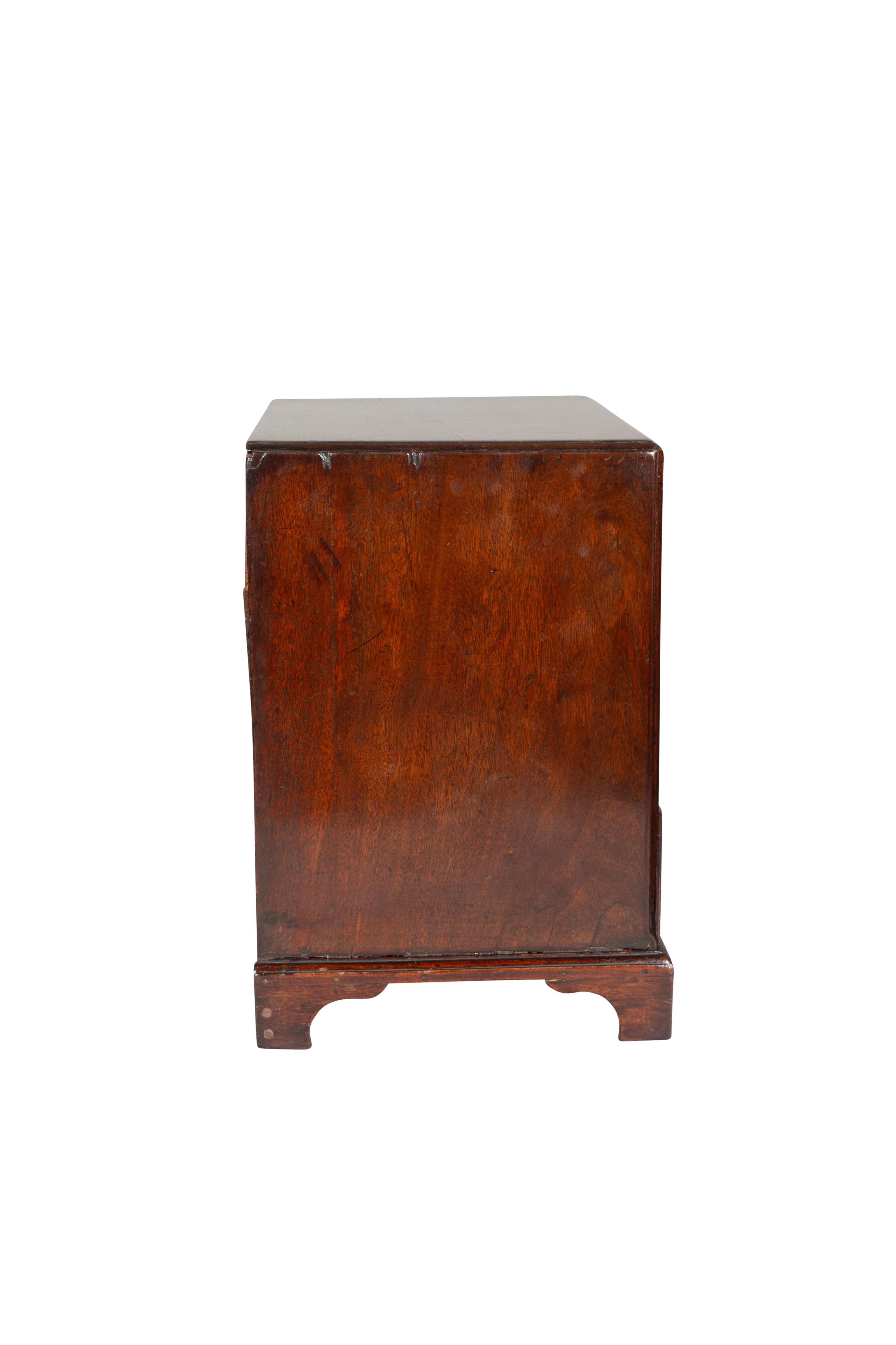 English George III Mahogany Miniature Chest Of Drawers For Sale