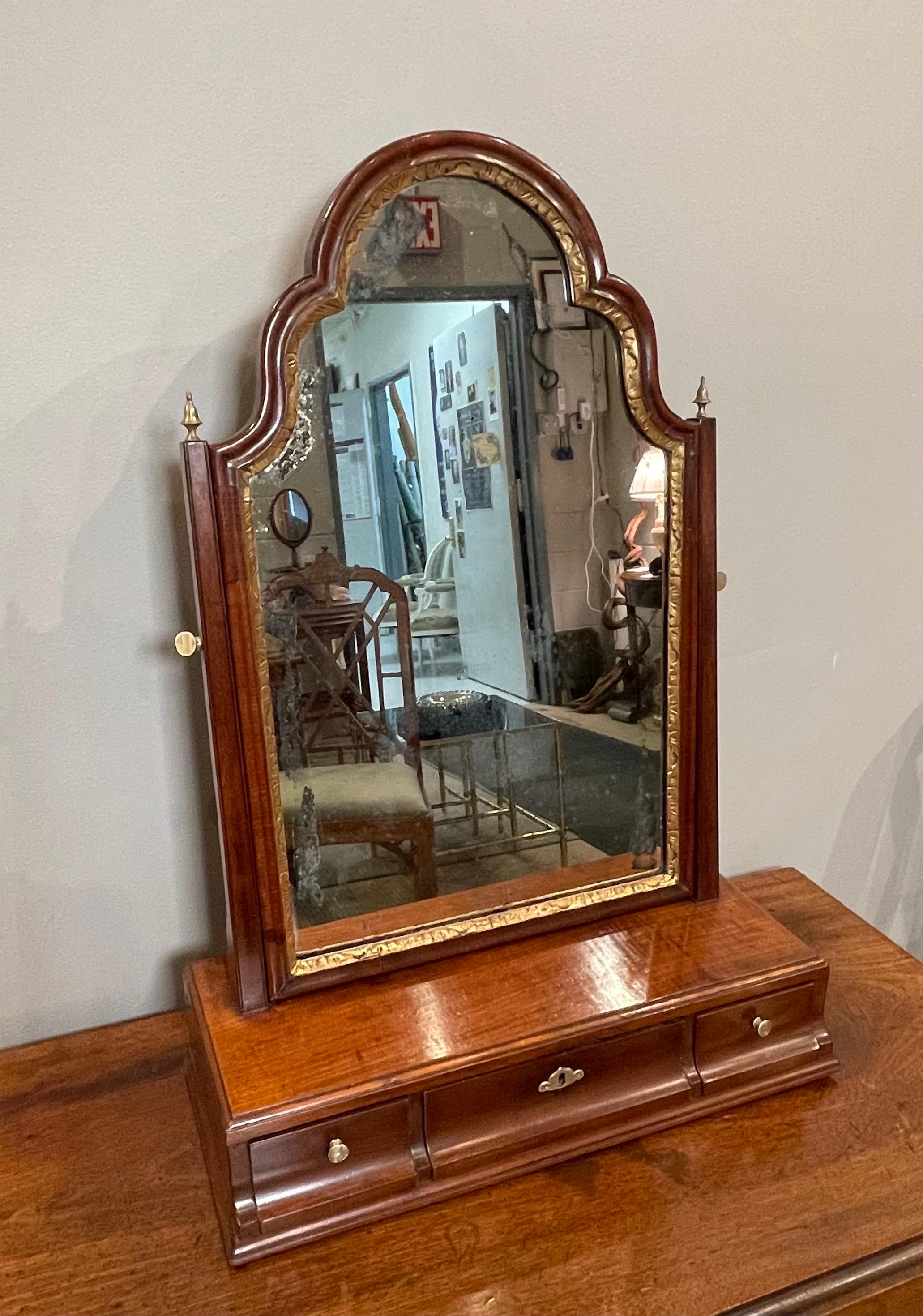 Queen Anne Walnut & Parcel Gilt Dressing Mirror 7