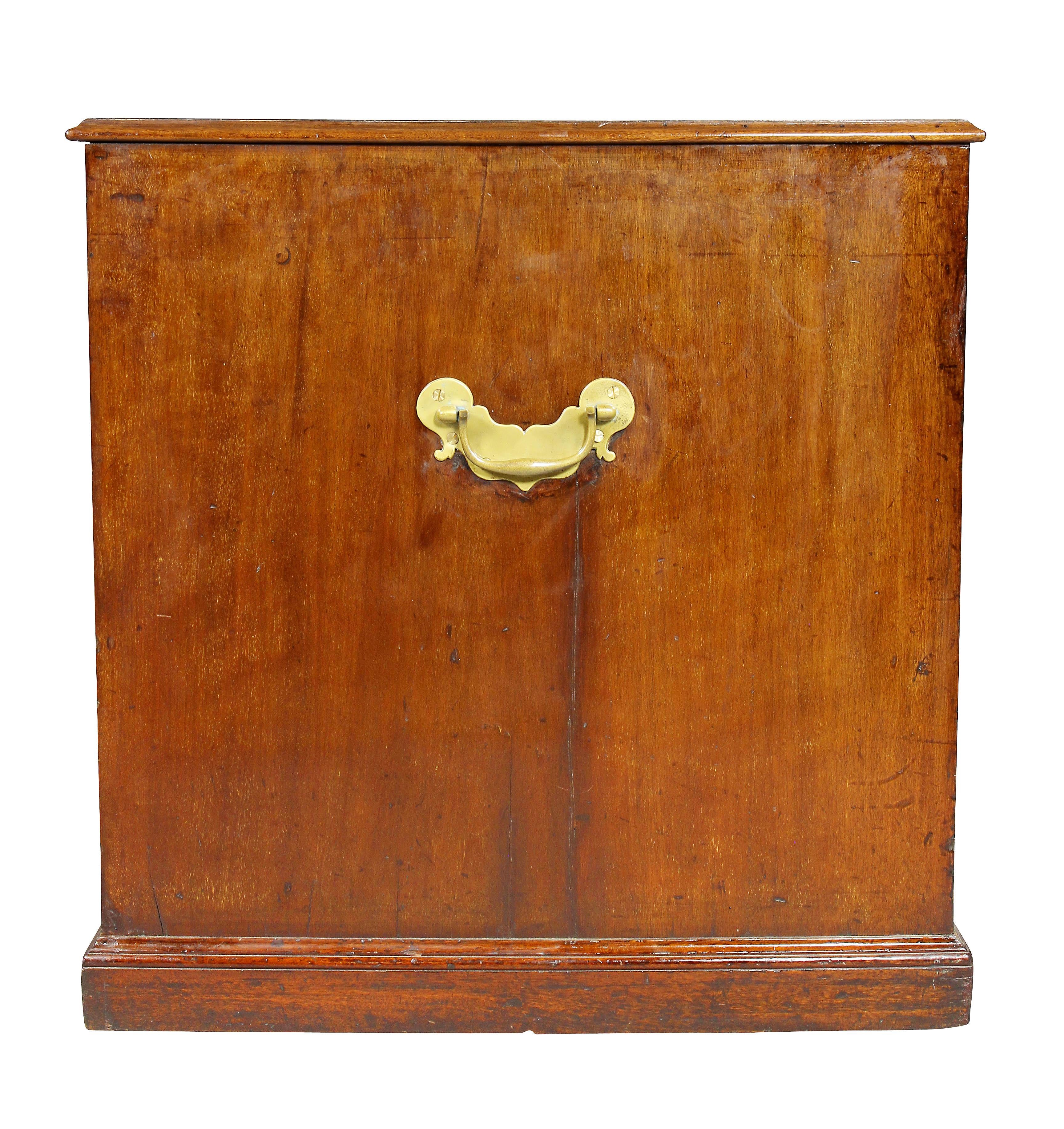 George III Mahogany Pedestal Desk For Sale 2