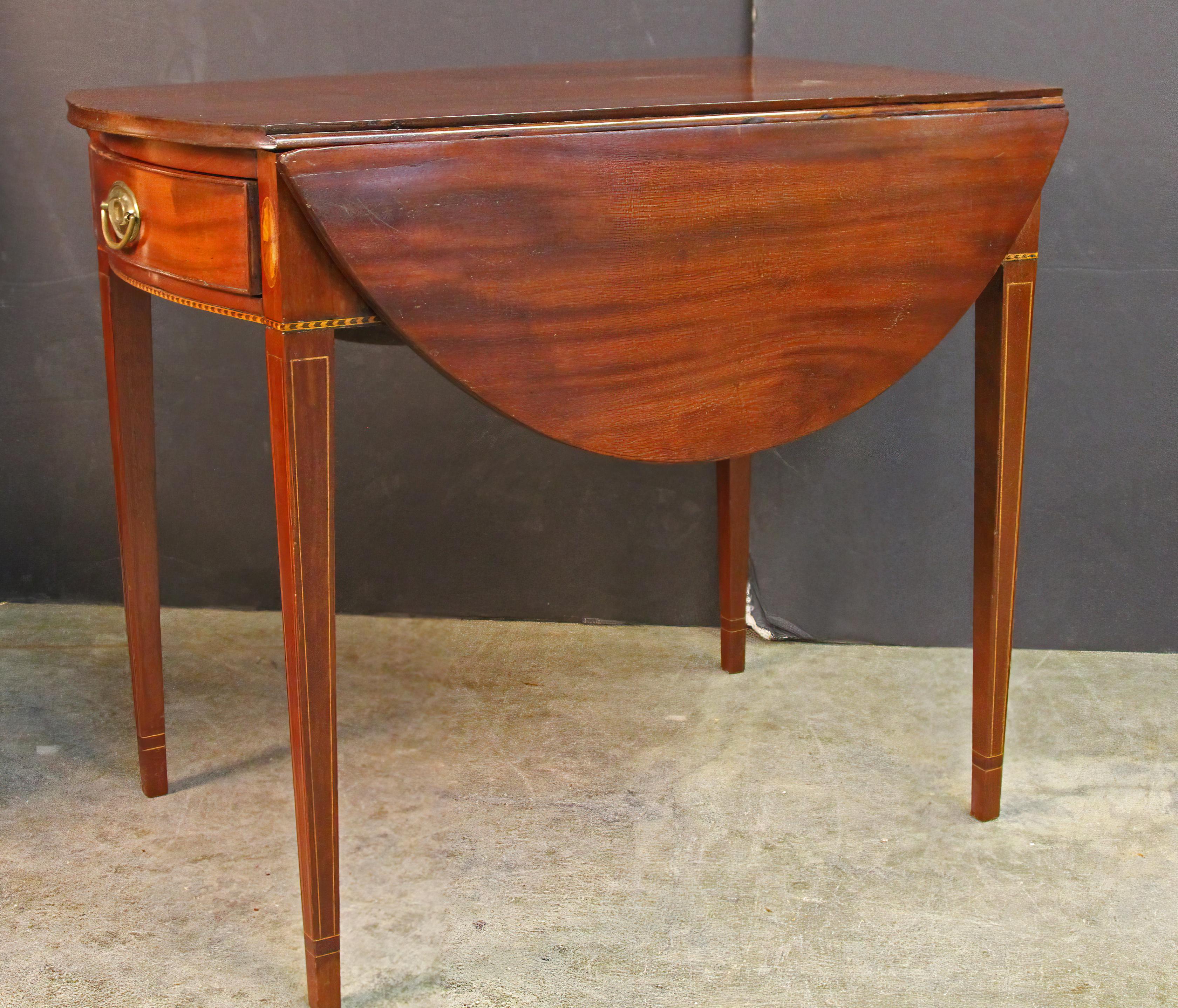 Late 18th Century George III Mahogany Pembroke Table