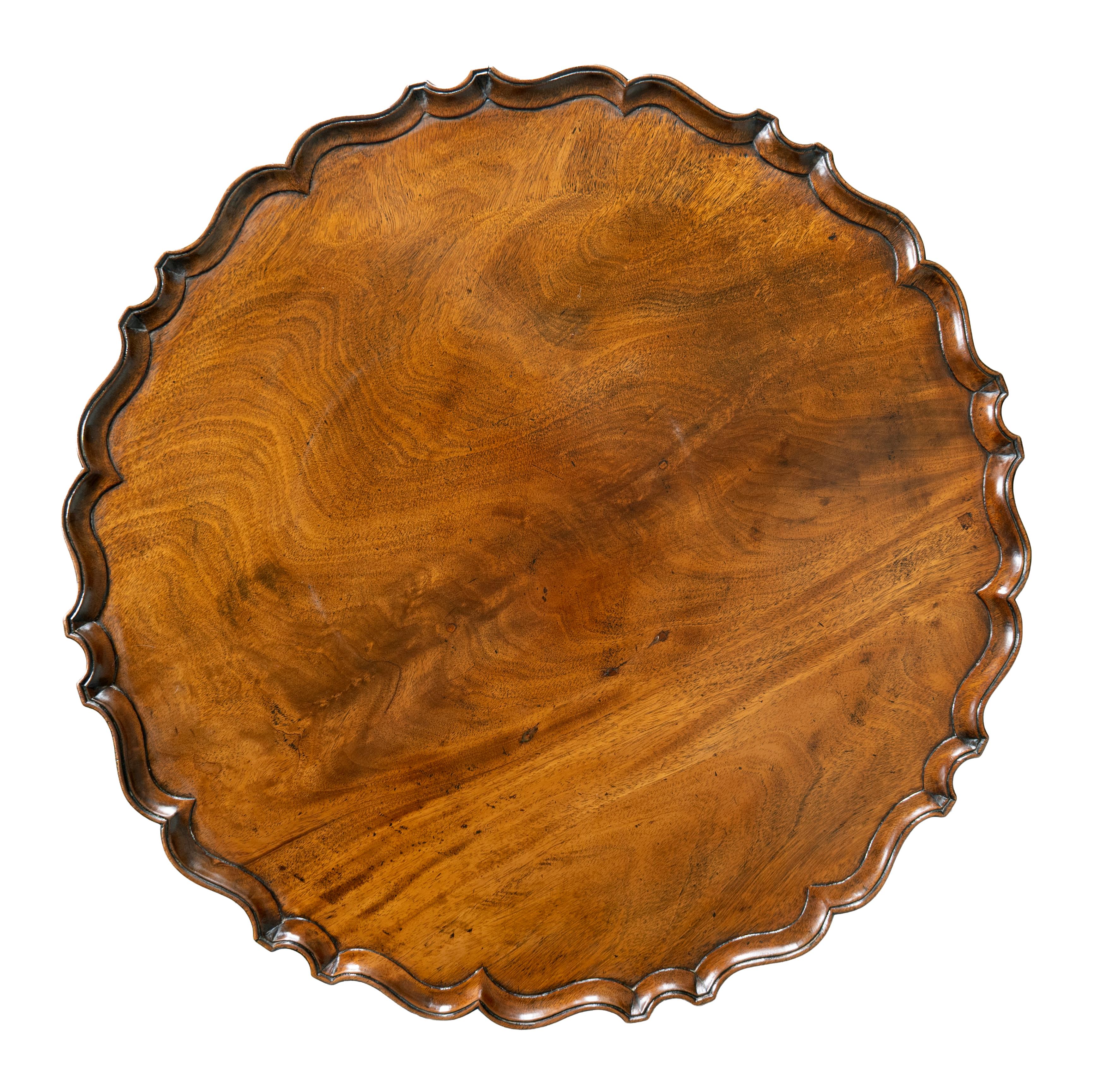 George III Mahogany Piecrust Tilt Top Table For Sale 1
