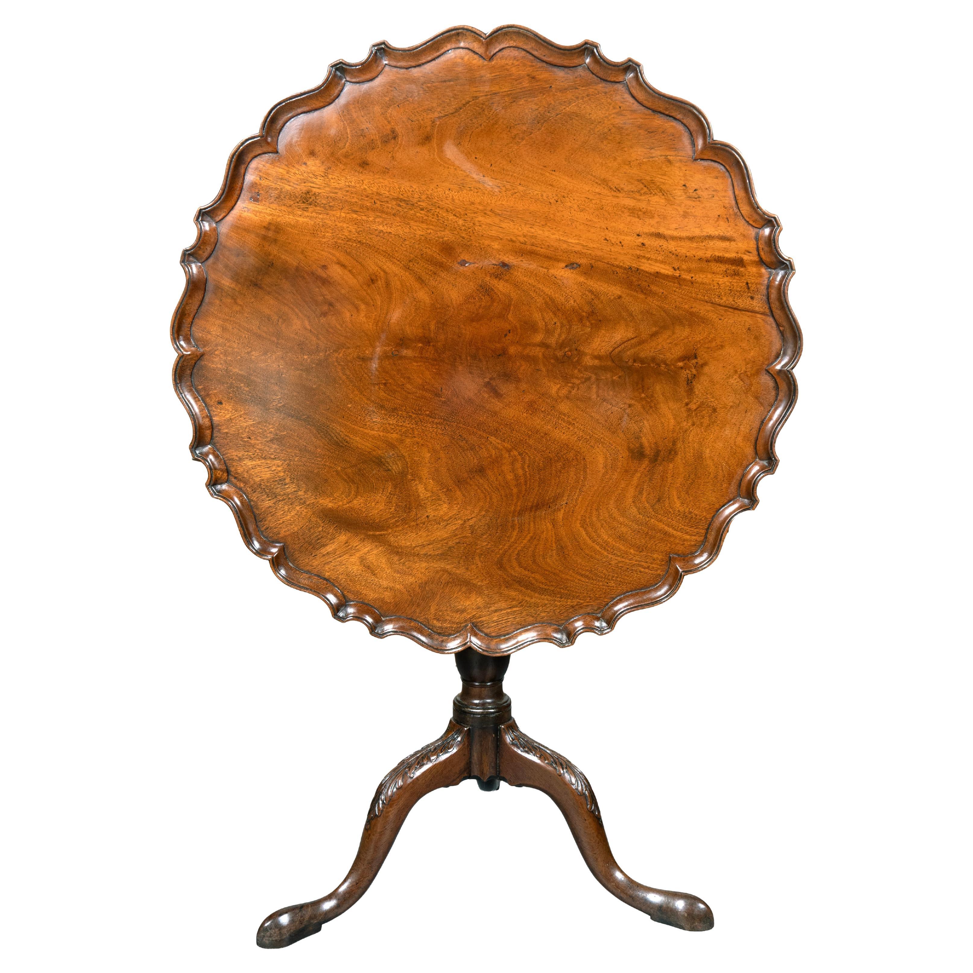 George III Mahogany Piecrust Tilt Top Table For Sale