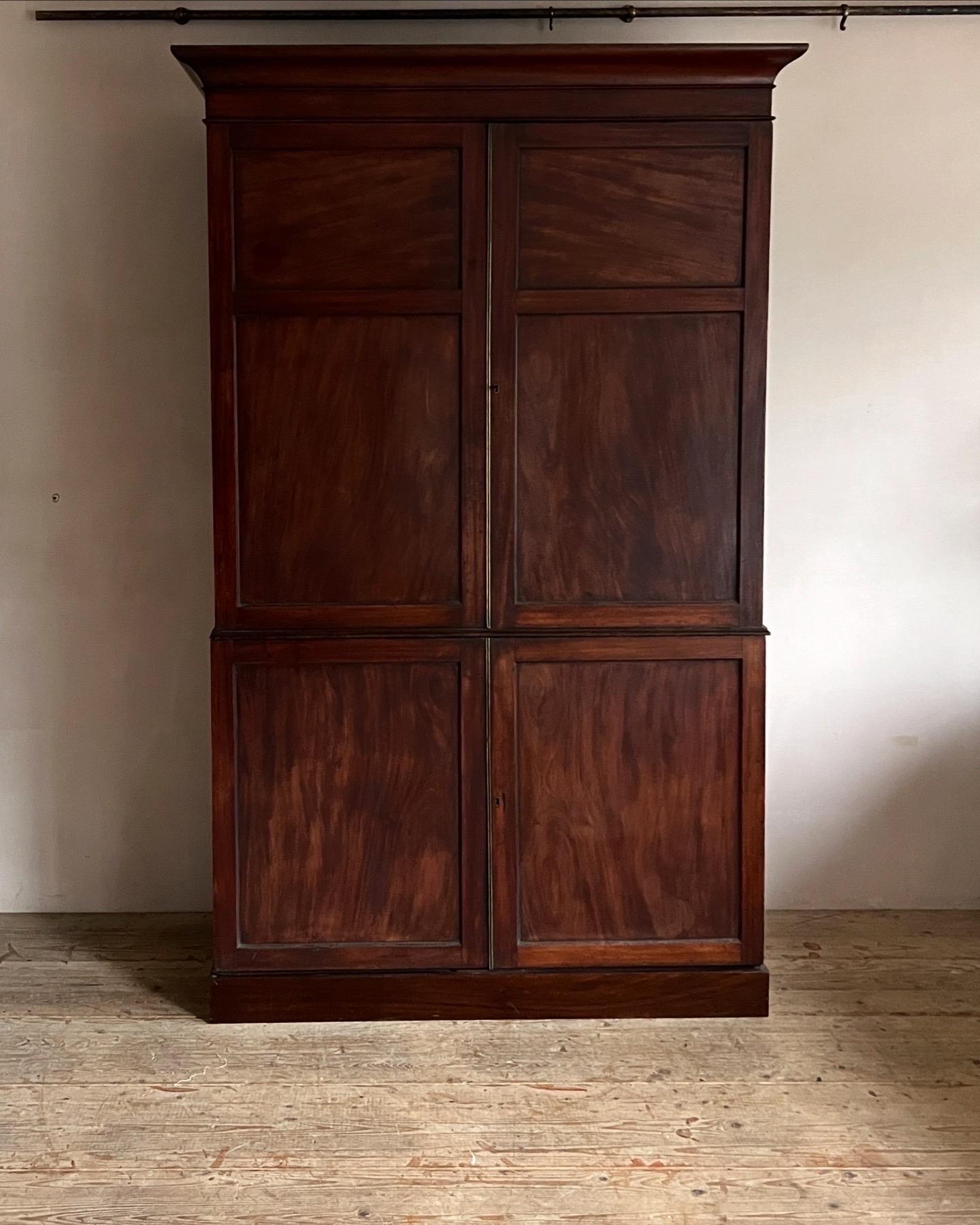 George III mahogany press cupboard For Sale 1