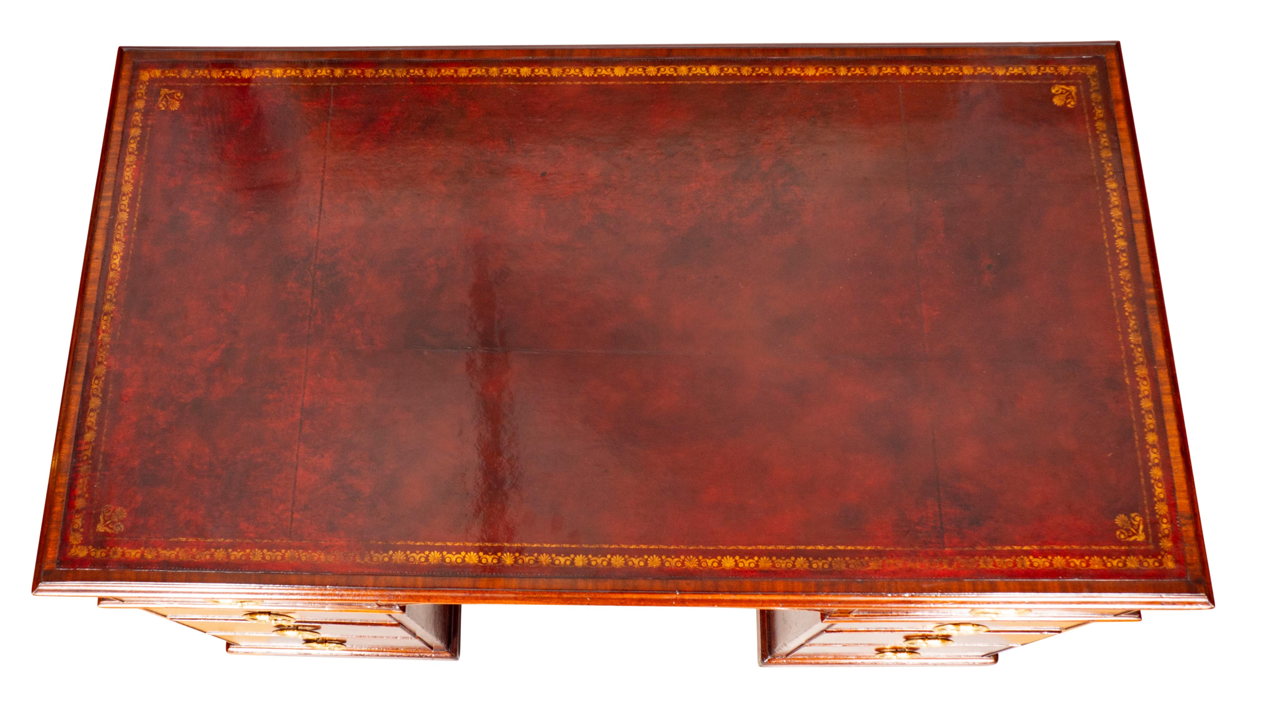 George III Mahogany Rent Desk by Gillows of Lancaster For Sale 15