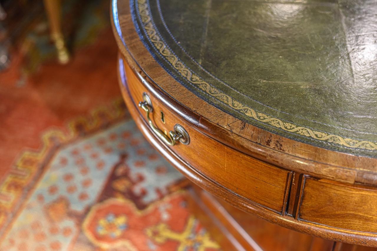 Mesa de alquiler de caoba Jorge III Gillows en Bueno estado para la venta en Lymington, GB