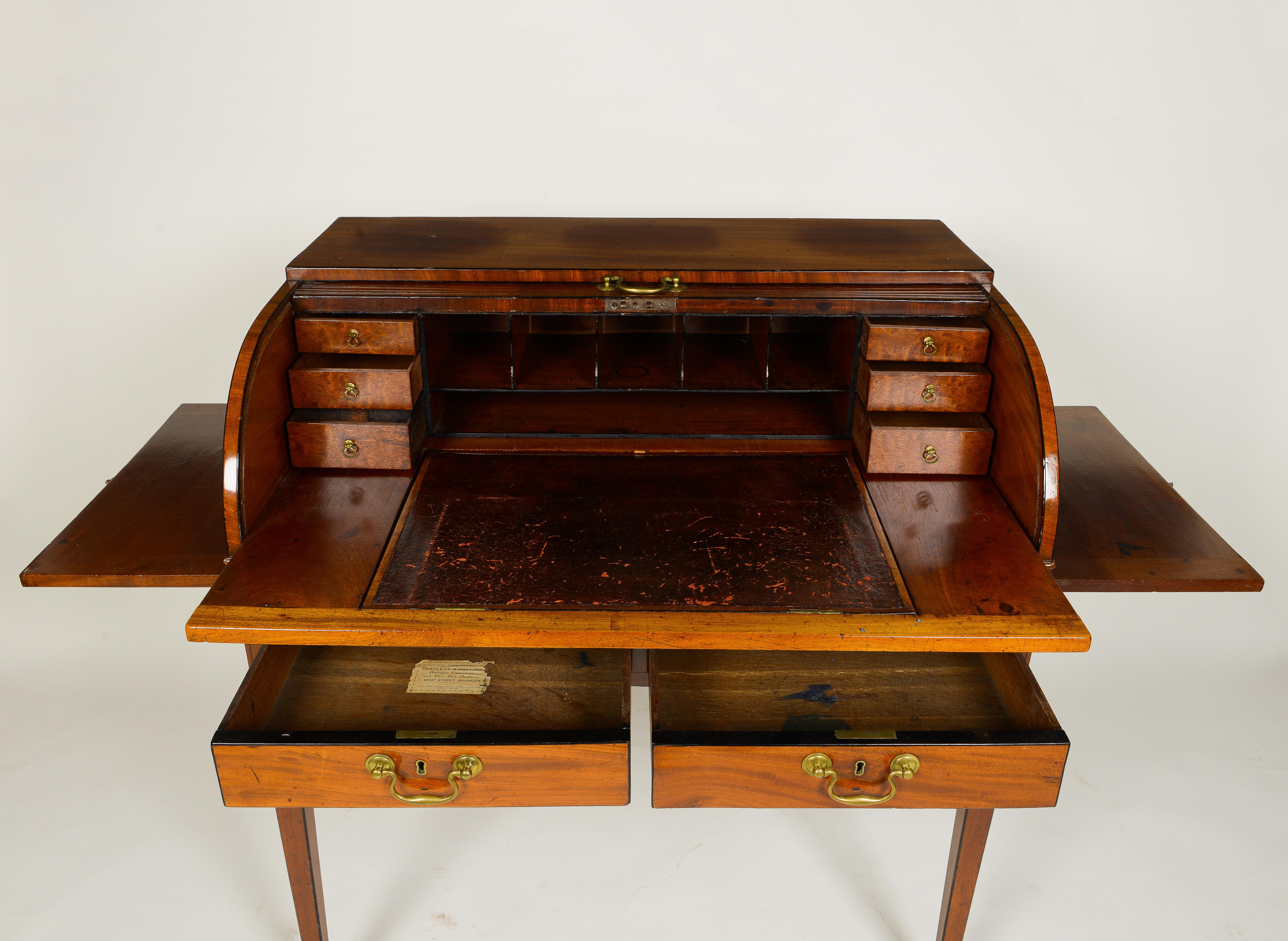 George III Mahogany Roll-Top Writing Table For Sale 2
