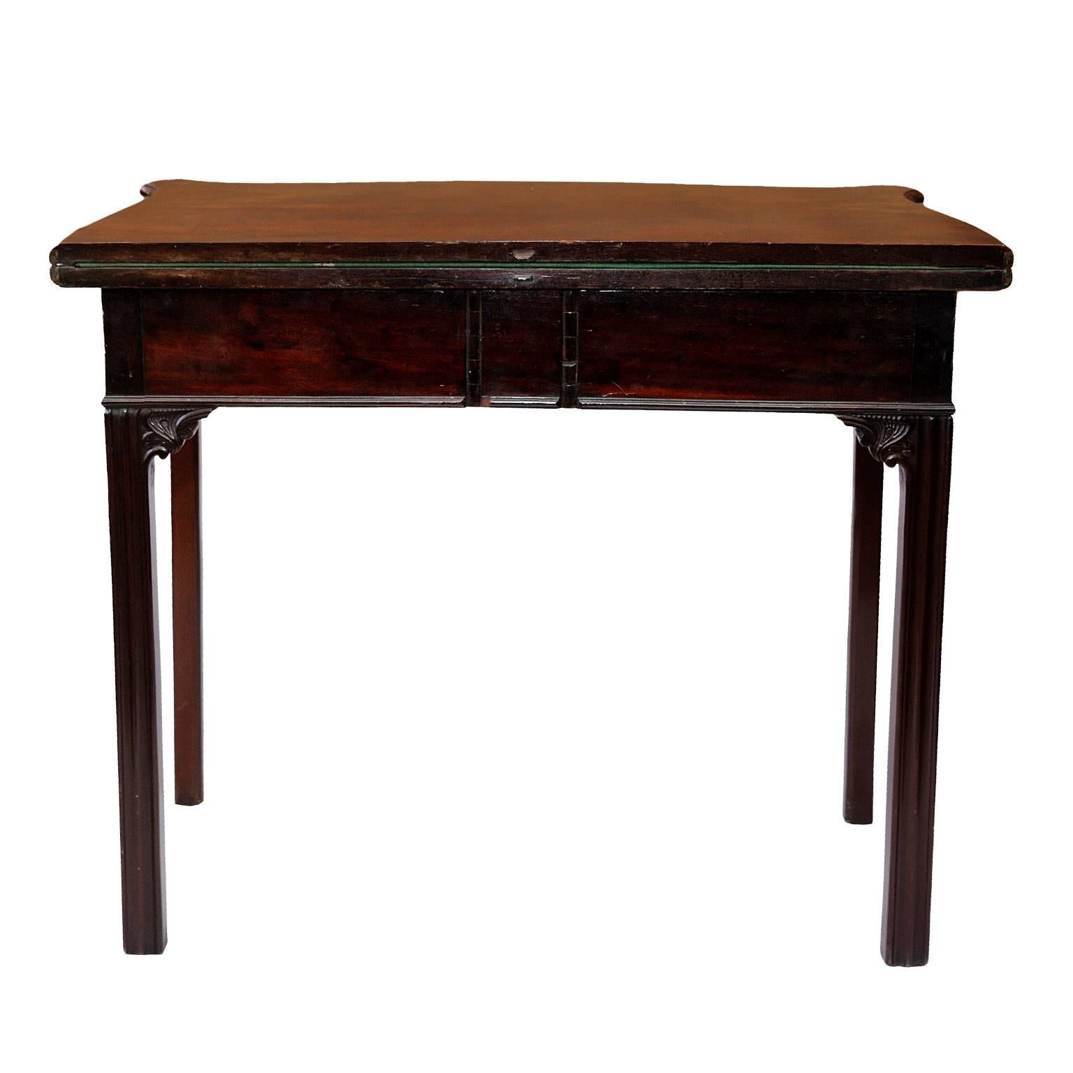 Polished George III Mahogany Serpentine Fronted Card Table, circa 1780 For Sale