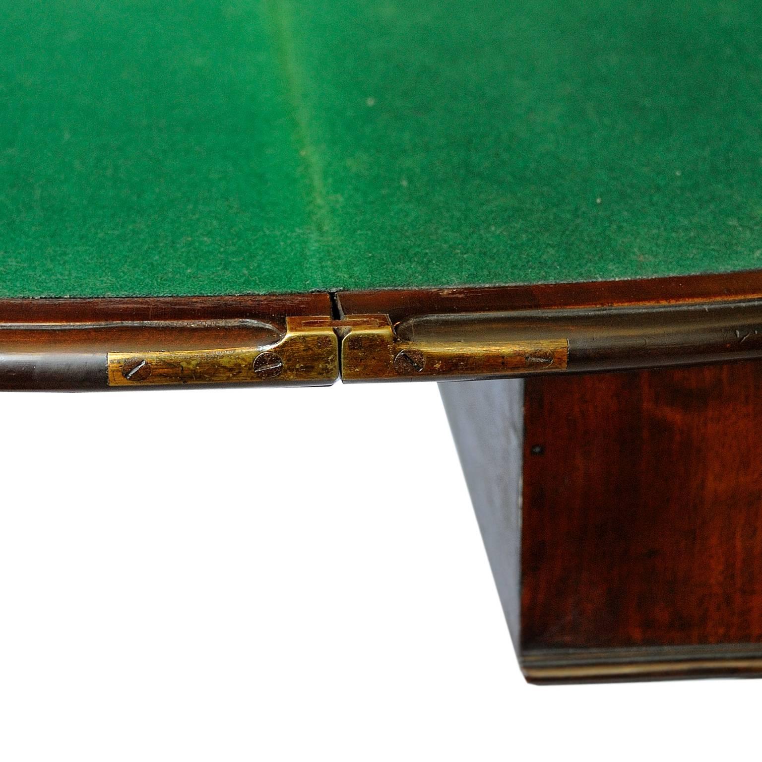 Baize George III Mahogany Serpentine Fronted Card Table, circa 1780 For Sale