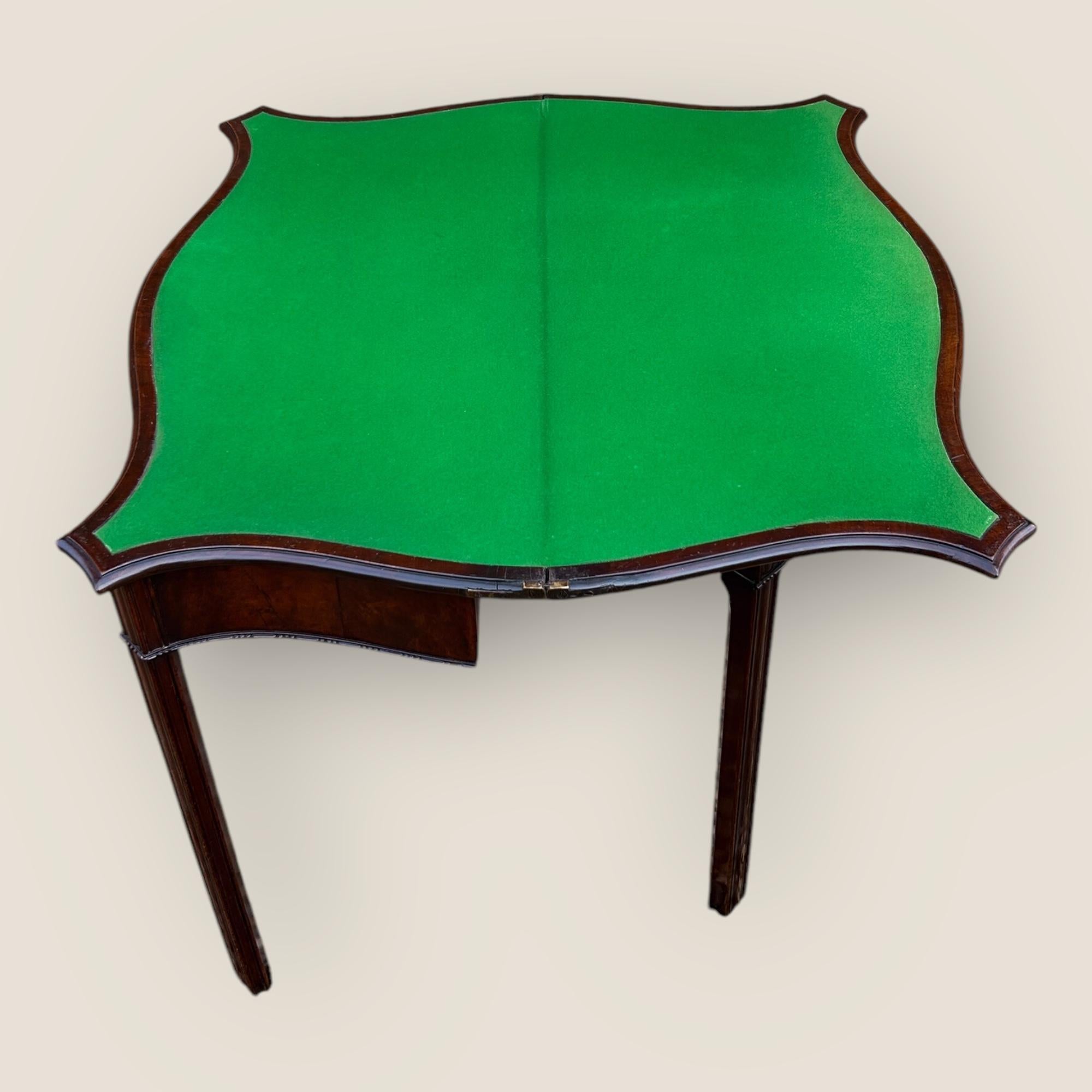 18th Century and Earlier George III Mahogany Serpentine Fronted Card Table For Sale