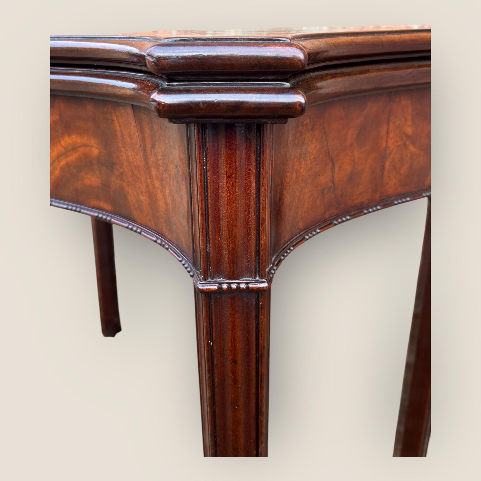 George III Mahogany Serpentine Fronted Card Table For Sale 3