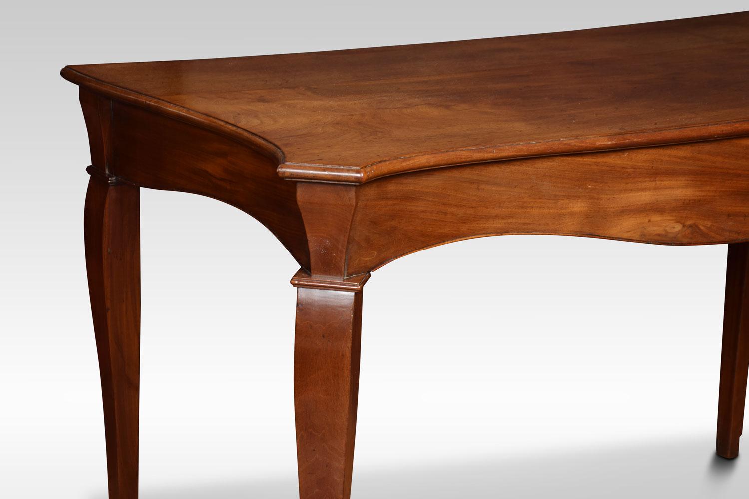 George III Mahogany Serpentine Fronted Serving Table In Good Condition For Sale In Cheshire, GB