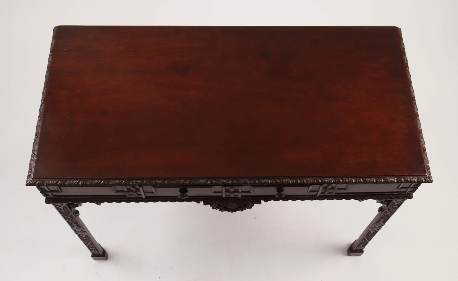 English George III Mahogany Side Table, circa. 1800 For Sale