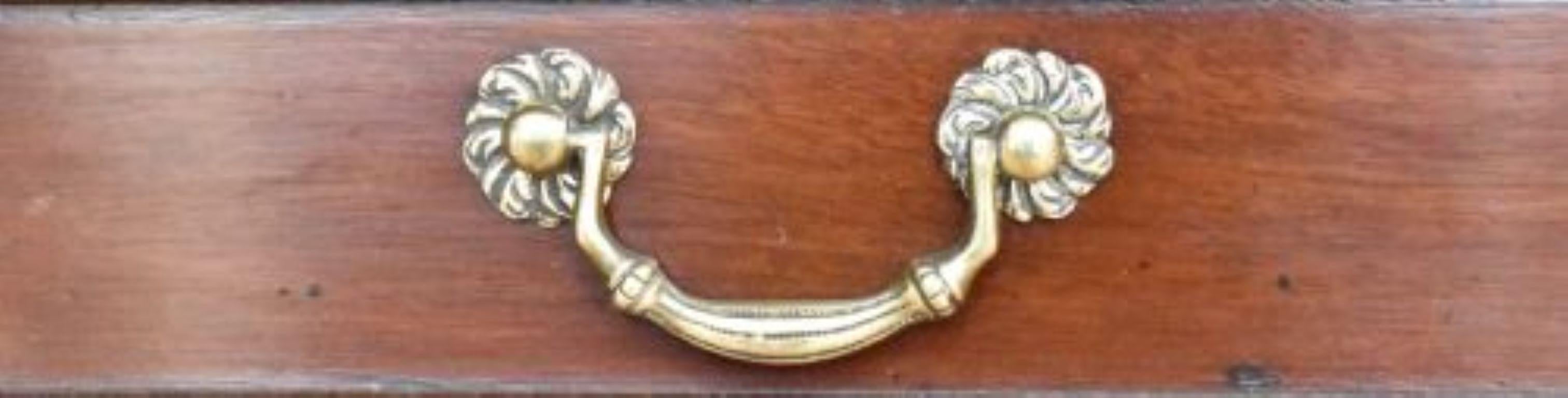 Anglais Table d'appoint en acajou George III en vente