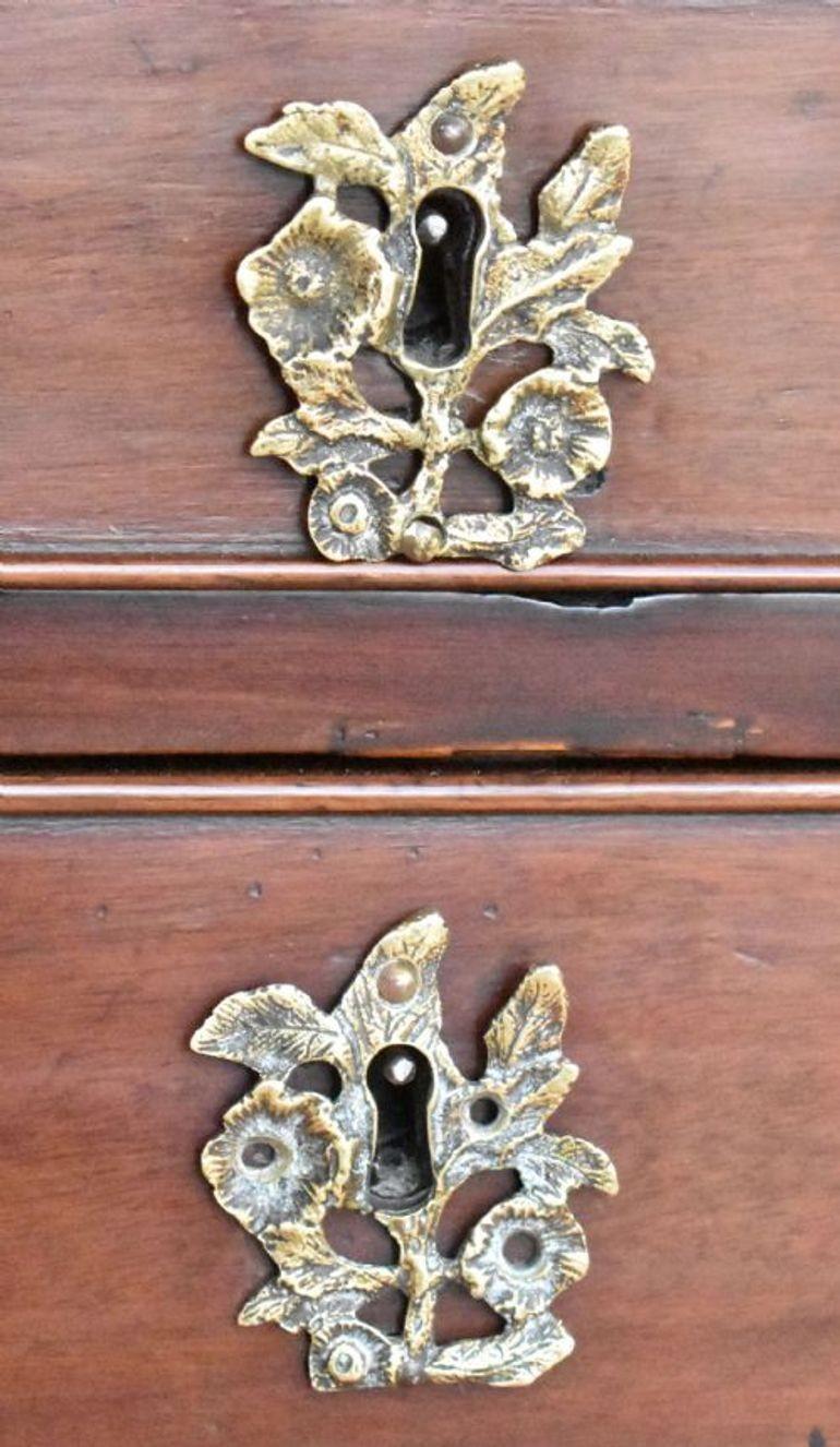 Table d'appoint en acajou George III Bon état - En vente à Chelmsford, Essex