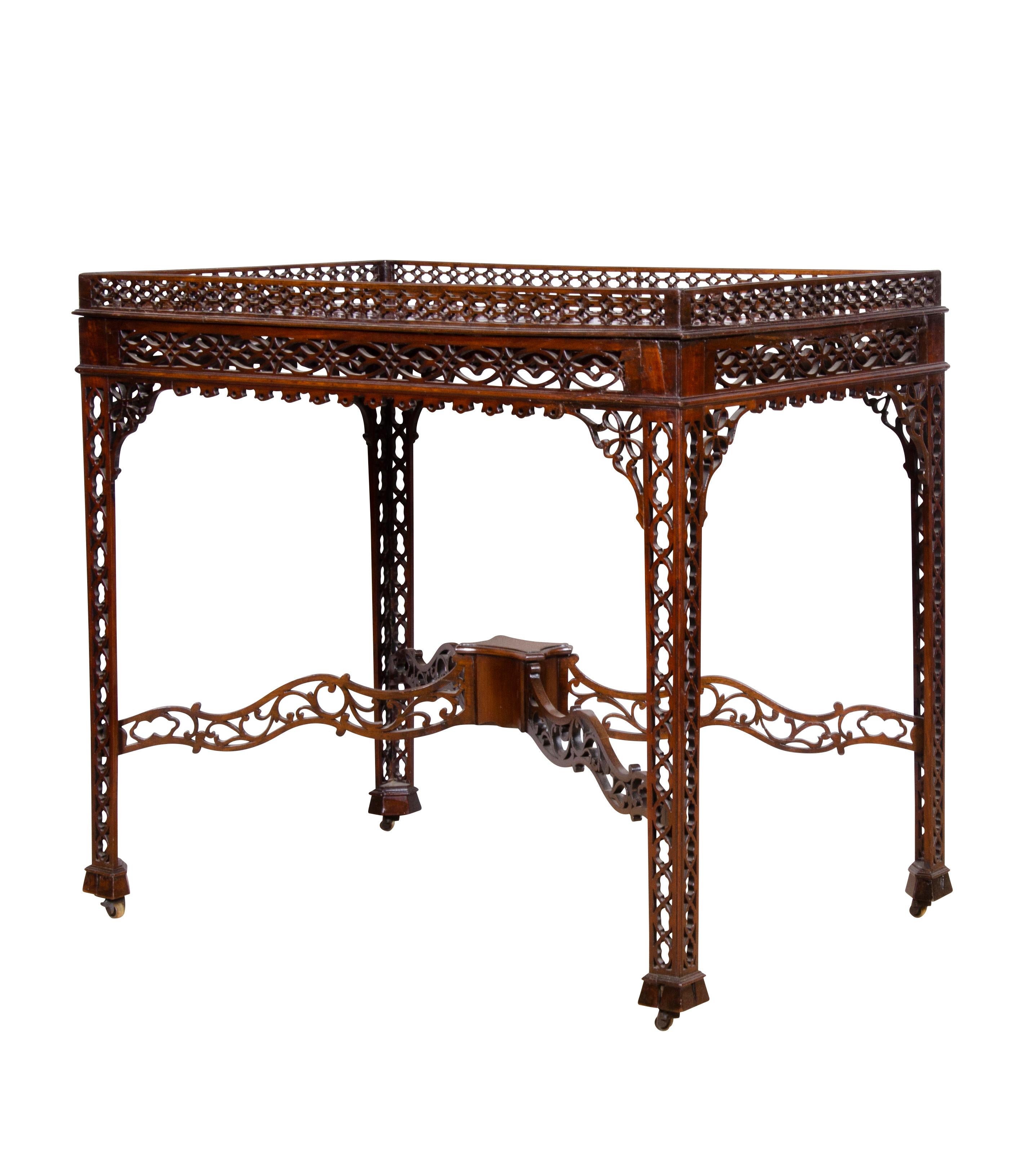 George III Mahogany Silver Table For Sale 9