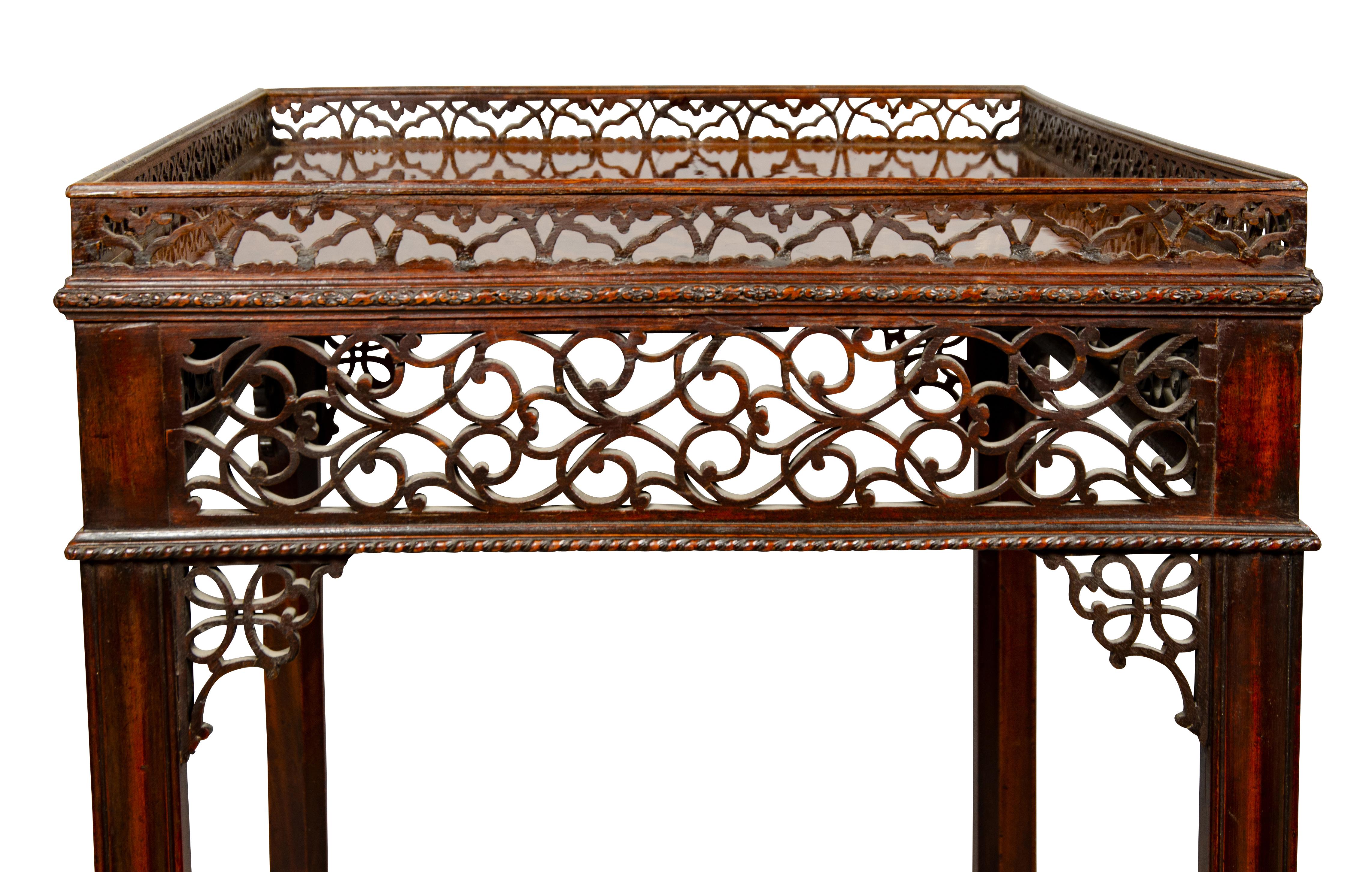 George III Mahogany Silver Table For Sale 11