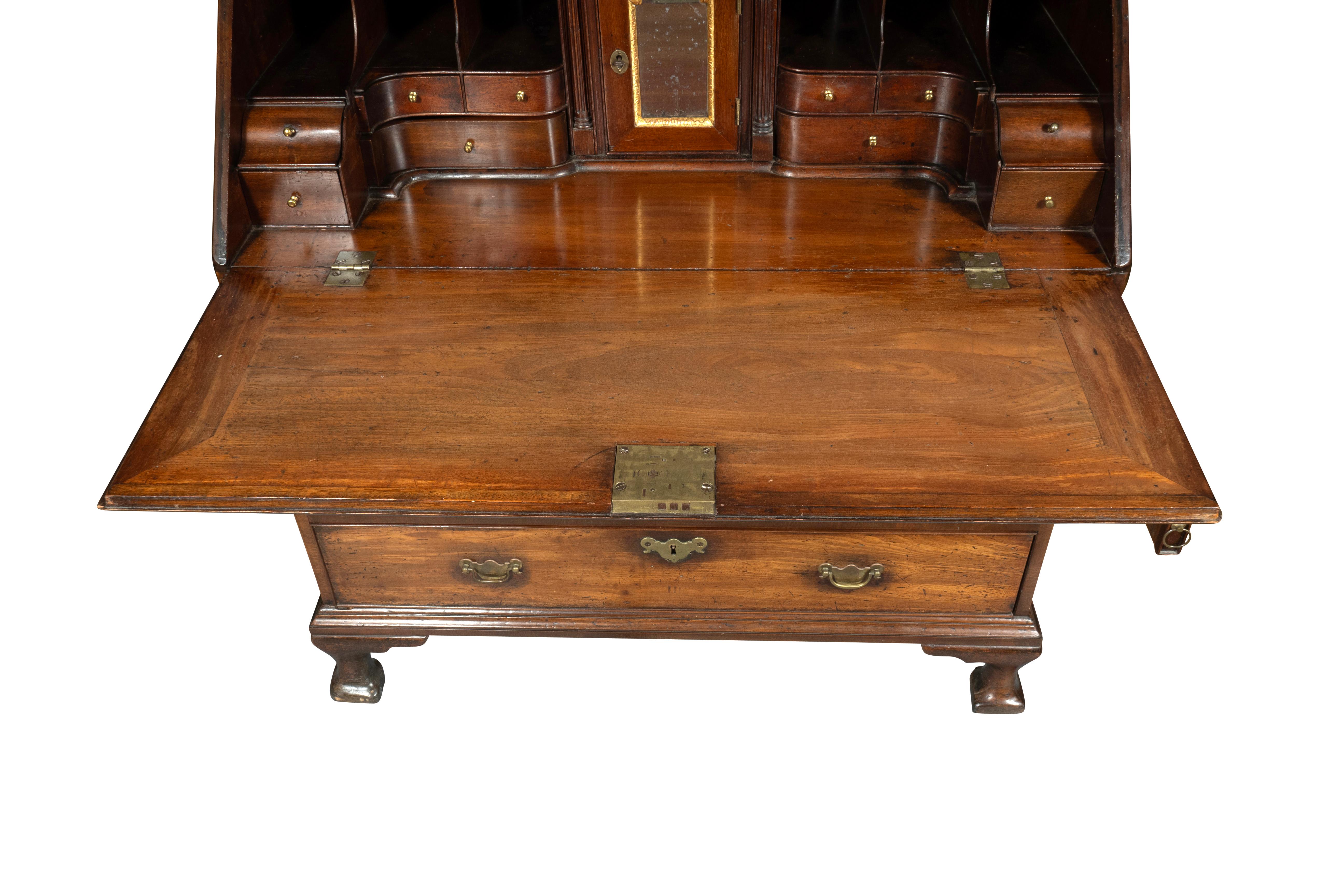 George III Mahagoni Schreibtisch mit schräger Klappe im Angebot 8