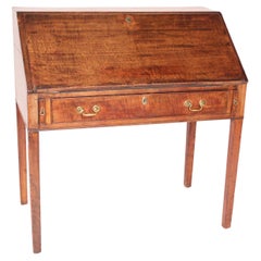 Bureau à plateau incliné George III en acajou