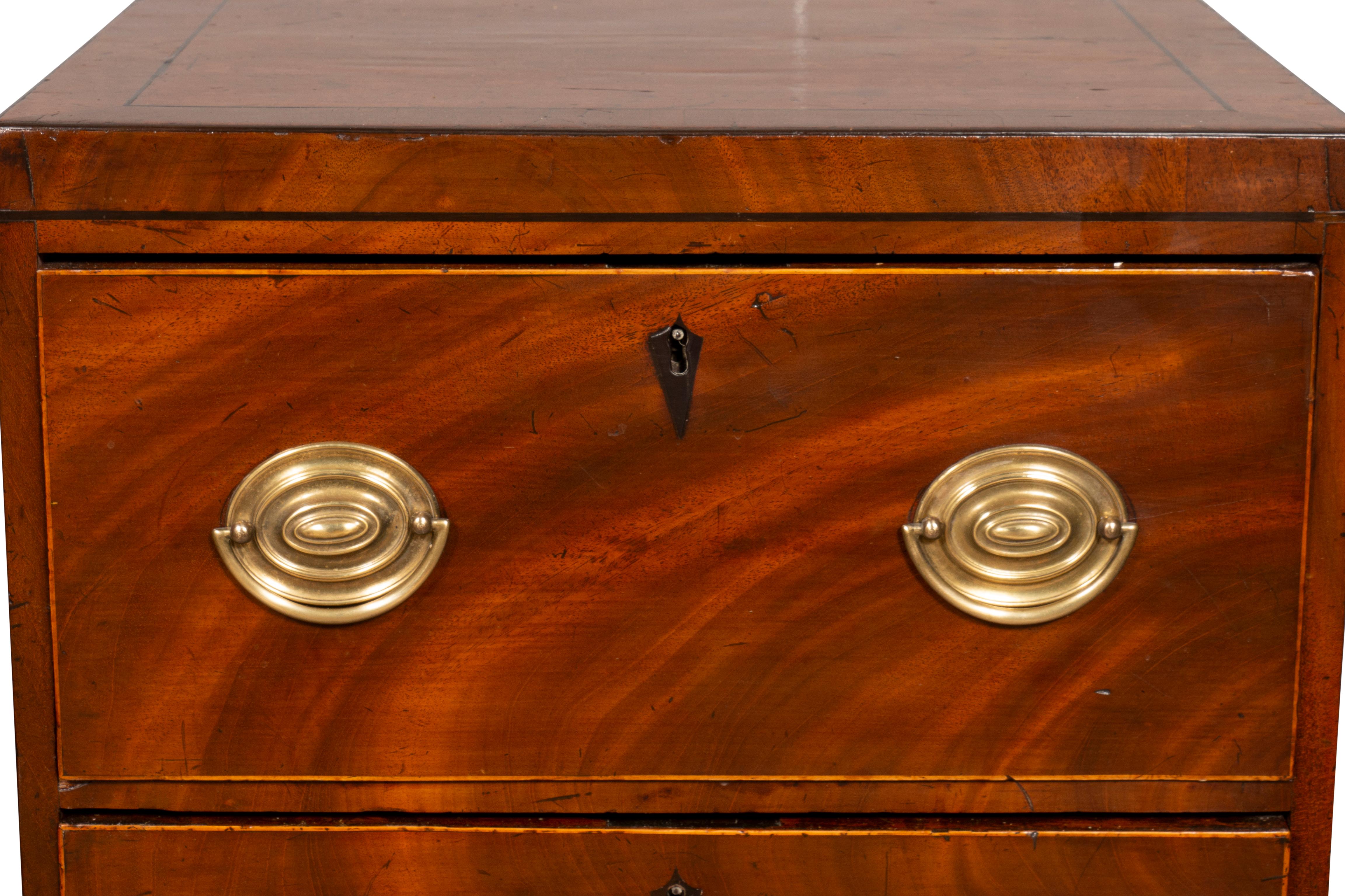 George III Mahogany Small Chest of Drawers For Sale 4