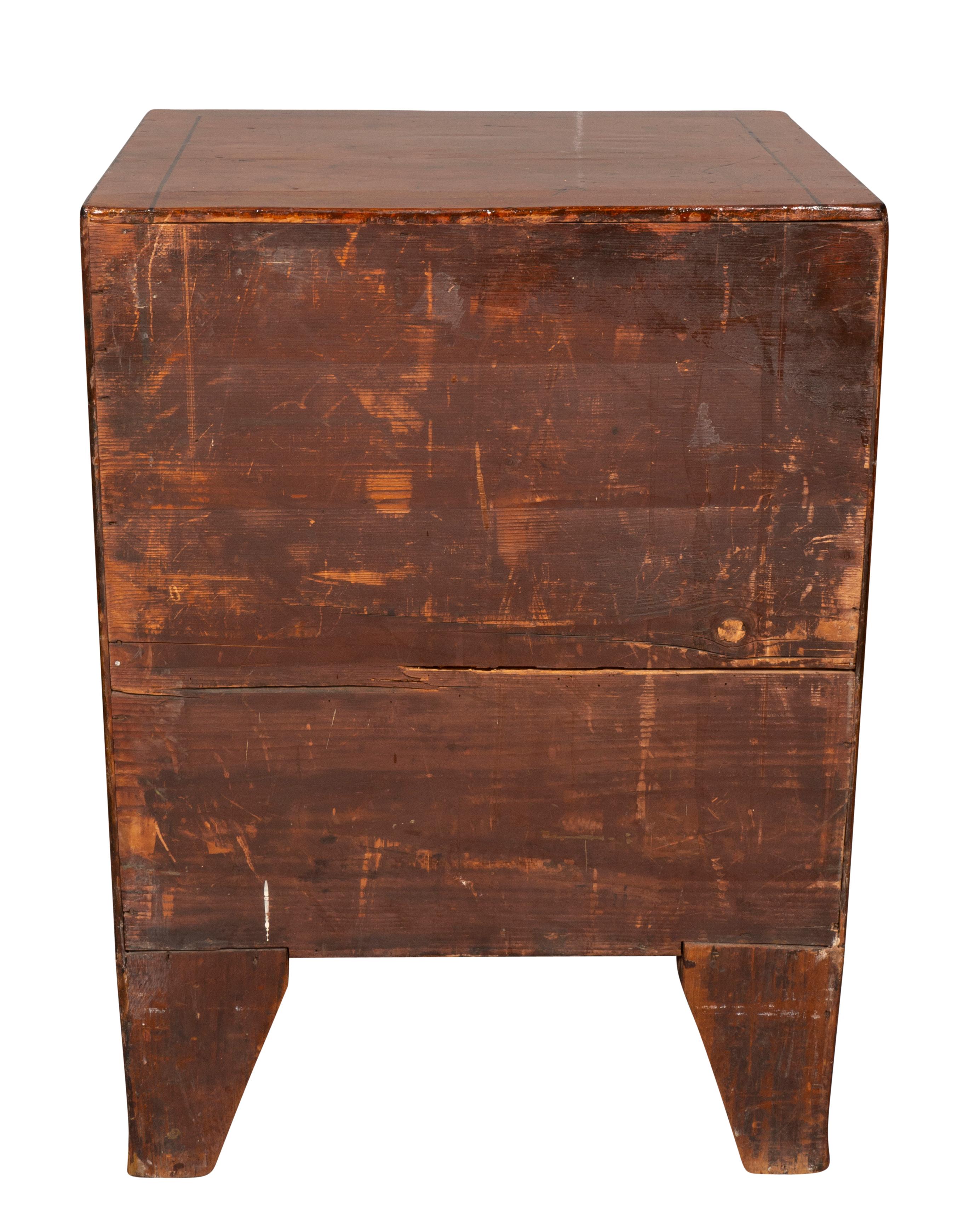 Early 19th Century George III Mahogany Small Chest of Drawers For Sale