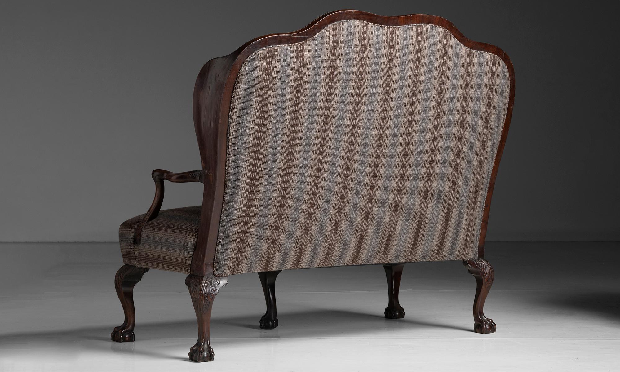 George III Mahogany Sofa, England circa 1750 3