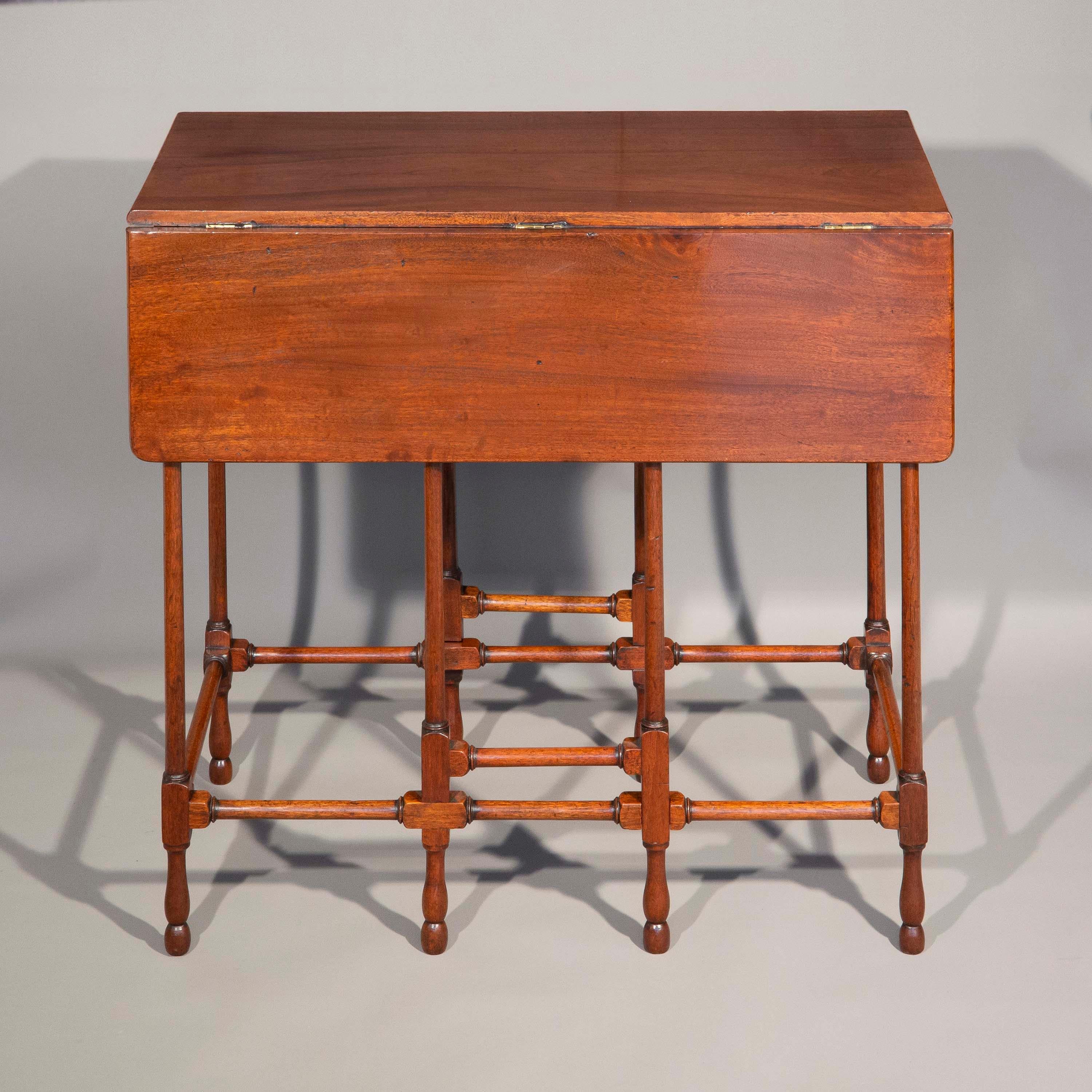 Chippendale George III Mahogany Spider Leg Table For Sale
