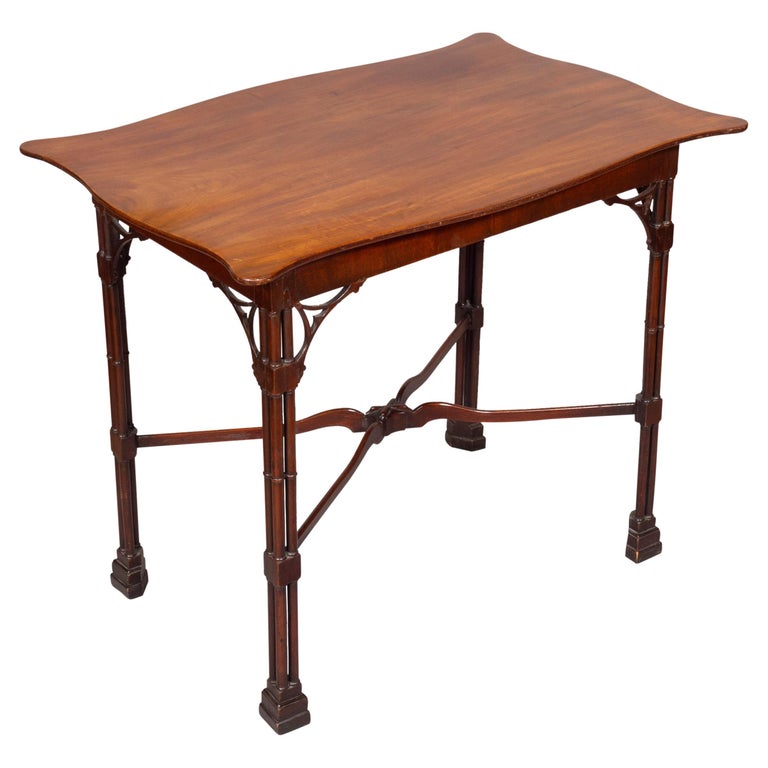 IIi Mahogany Table For Sale at 1stDibs