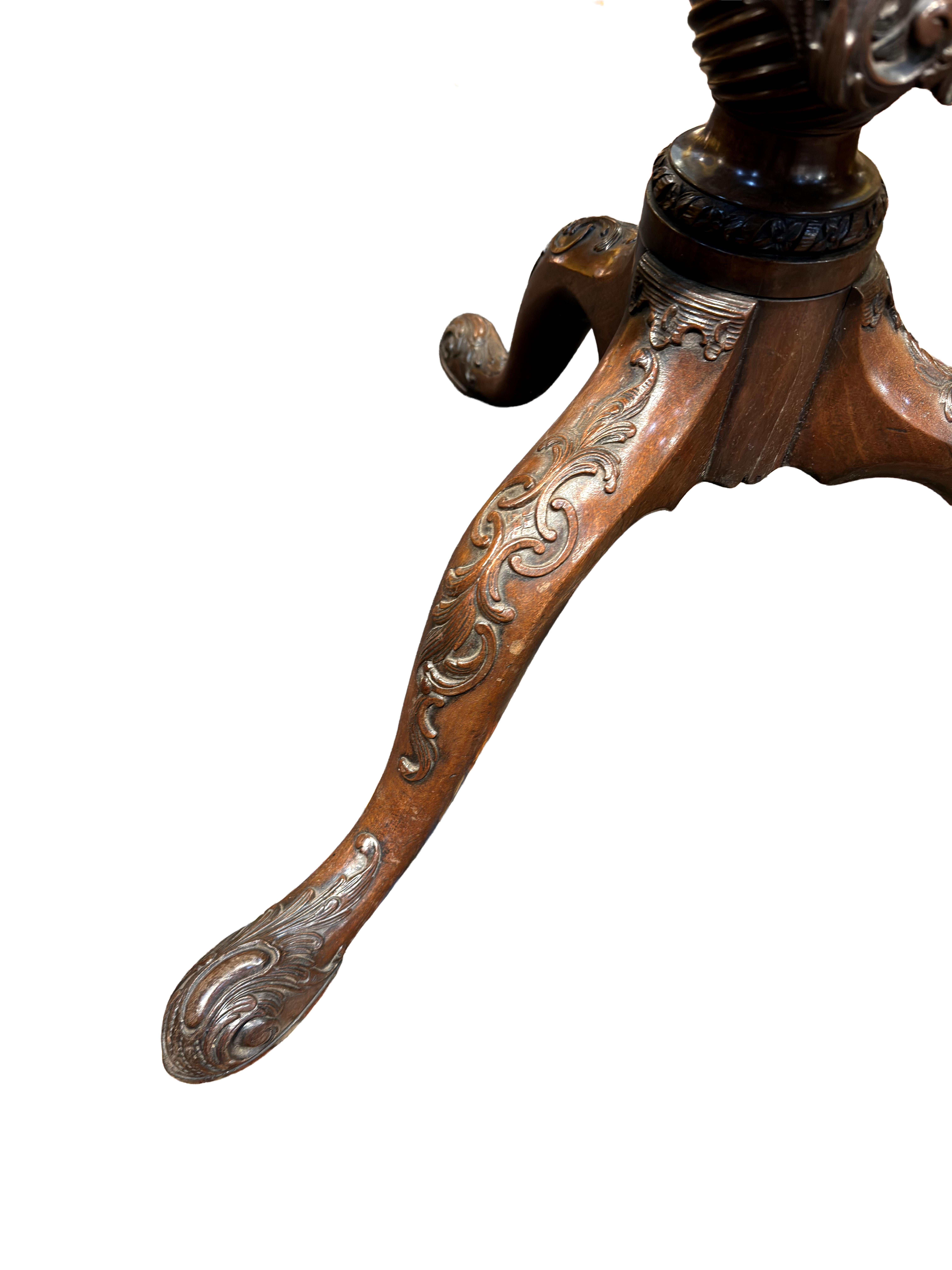 George III Mahogany Tea Table In Good Condition For Sale In Solebury, PA