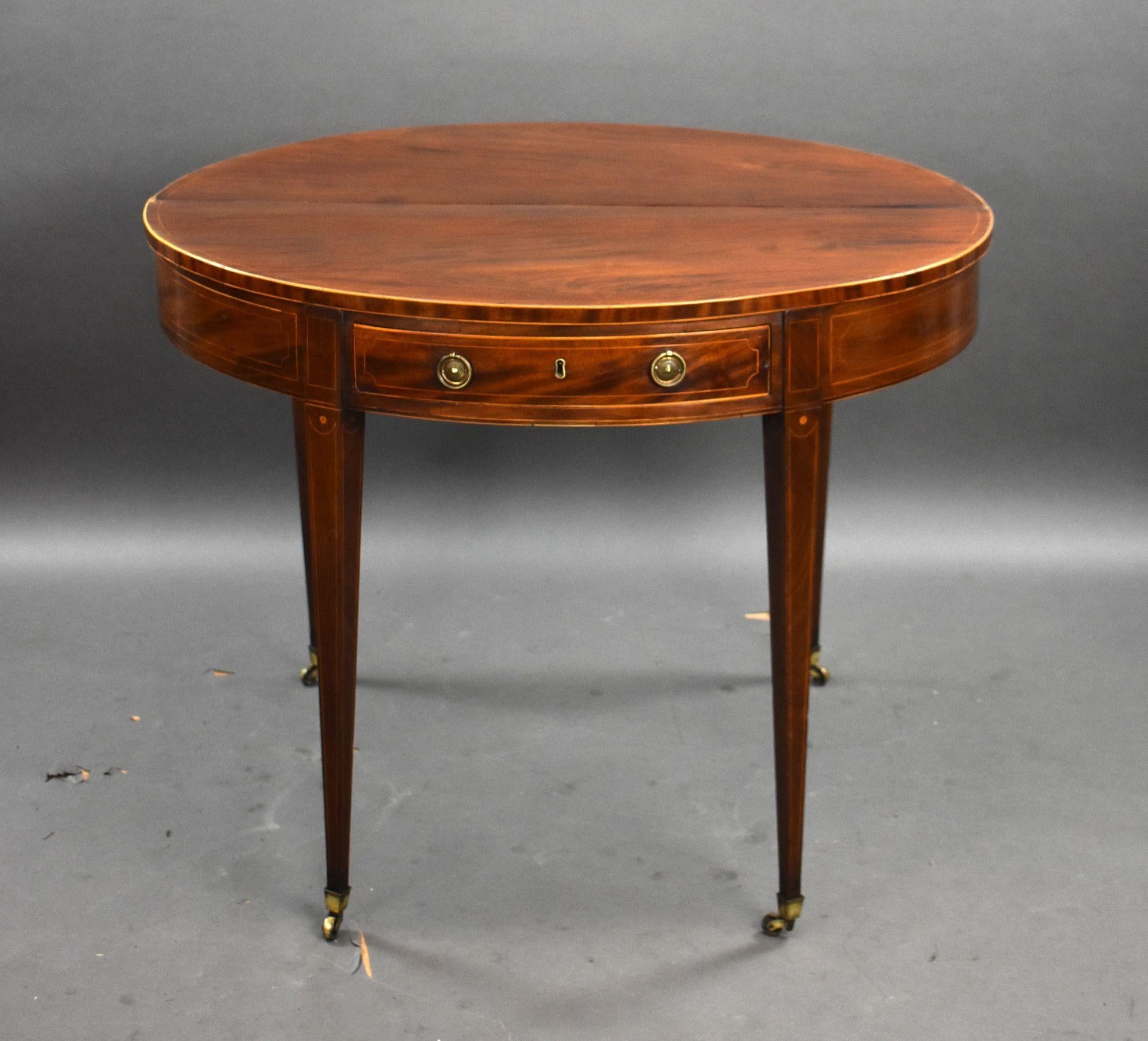 George III Mahogany Tea Table In Good Condition For Sale In Chelmsford, Essex
