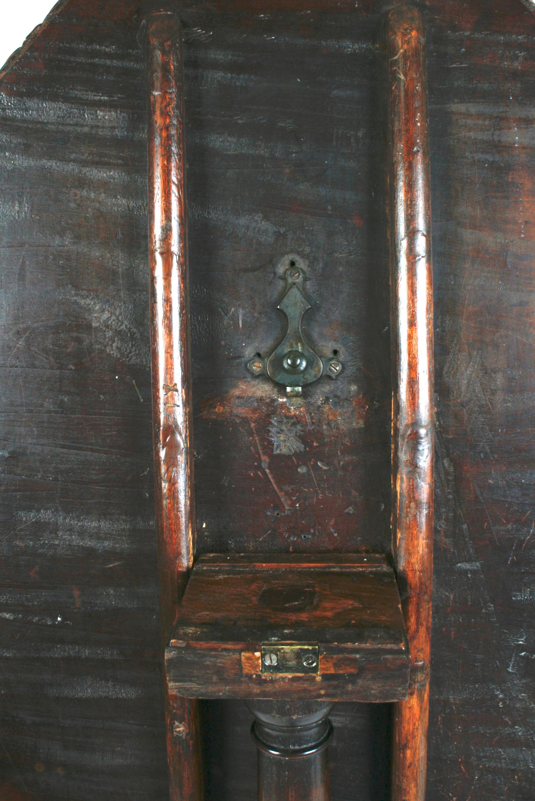 English George III Mahogany Tilt Top Table, circa 1760 For Sale