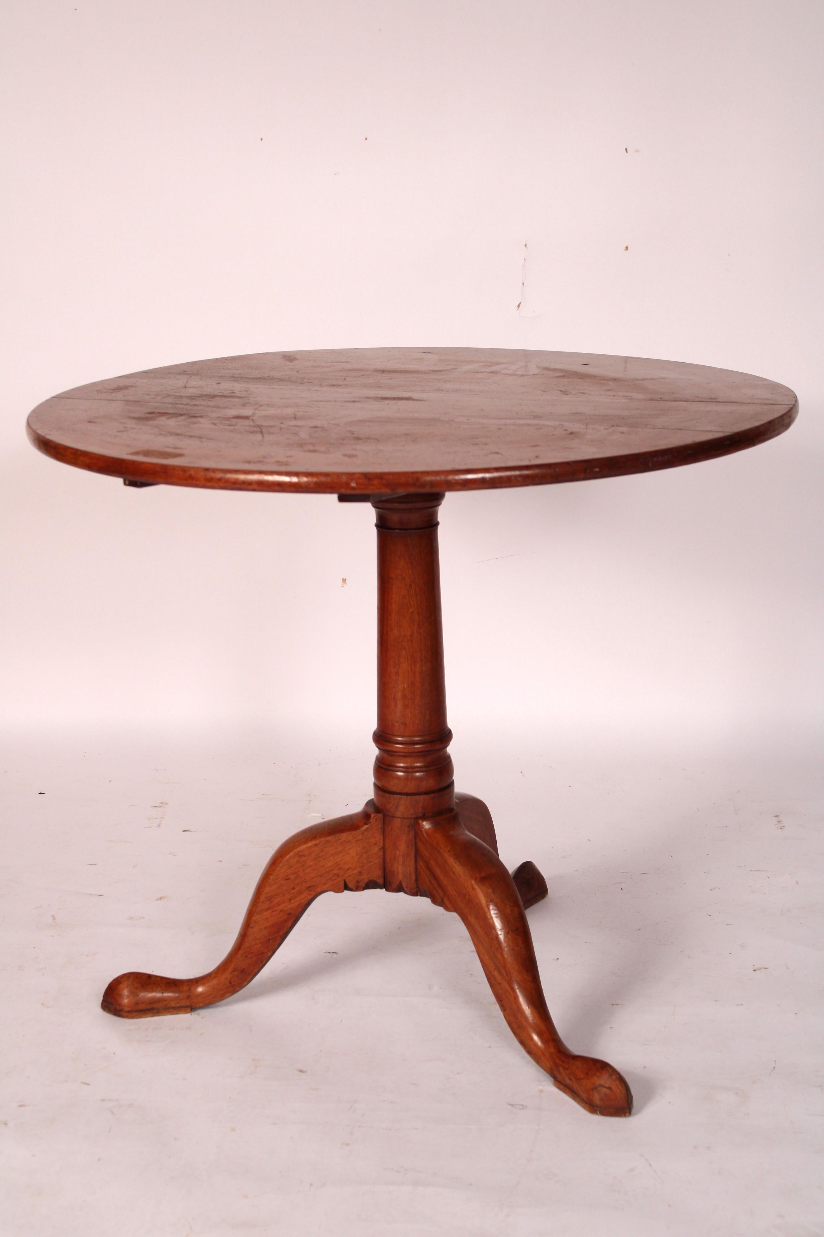 Acajou Table à plateau basculant en acajou George III en vente